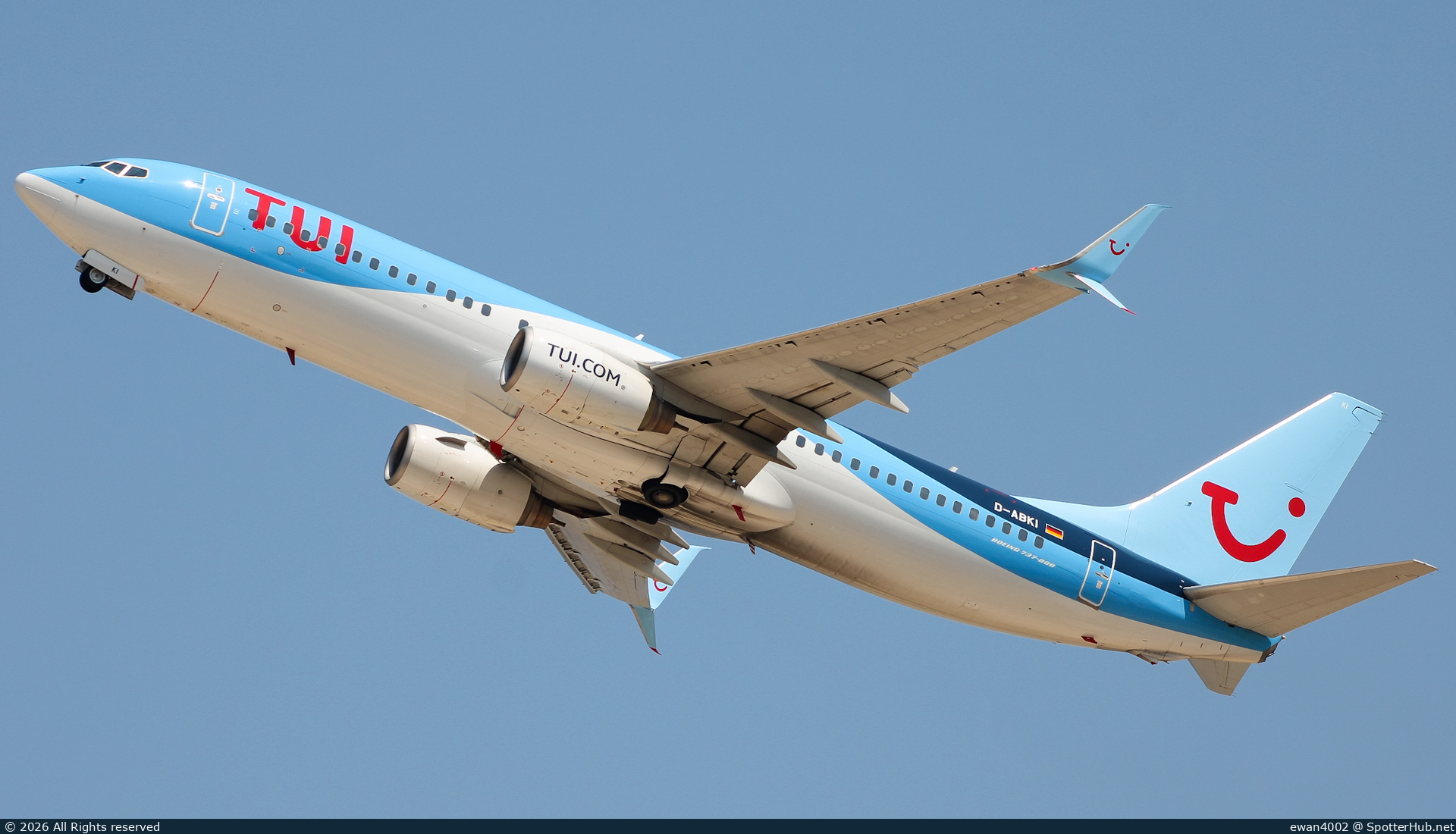 Photo of D-ABKI - Boeing 737-86J operated by TUIfly