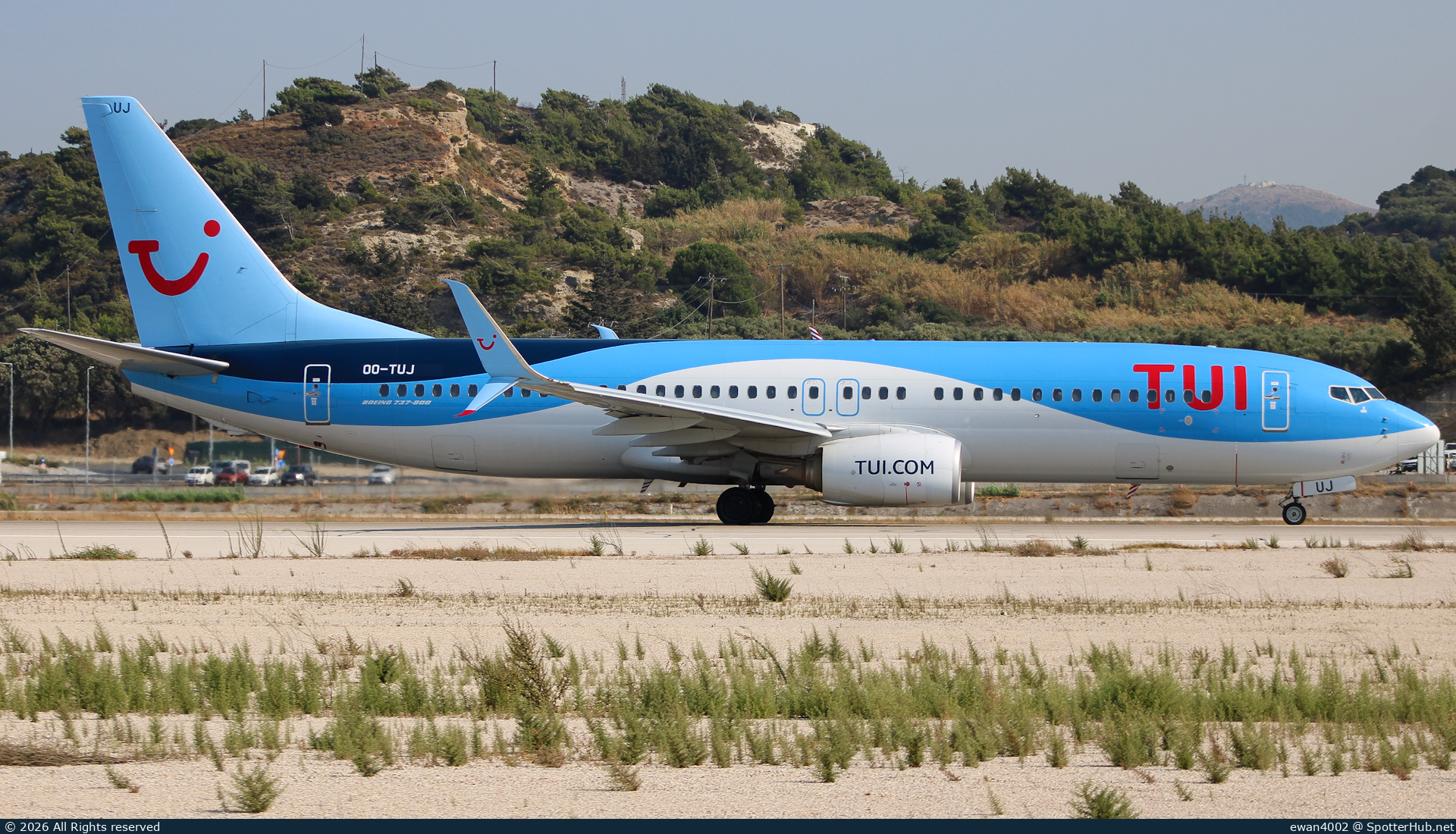 Photo of OO-TUJ - Boeing 737-8K5 operated by TUI Airlines Belgium