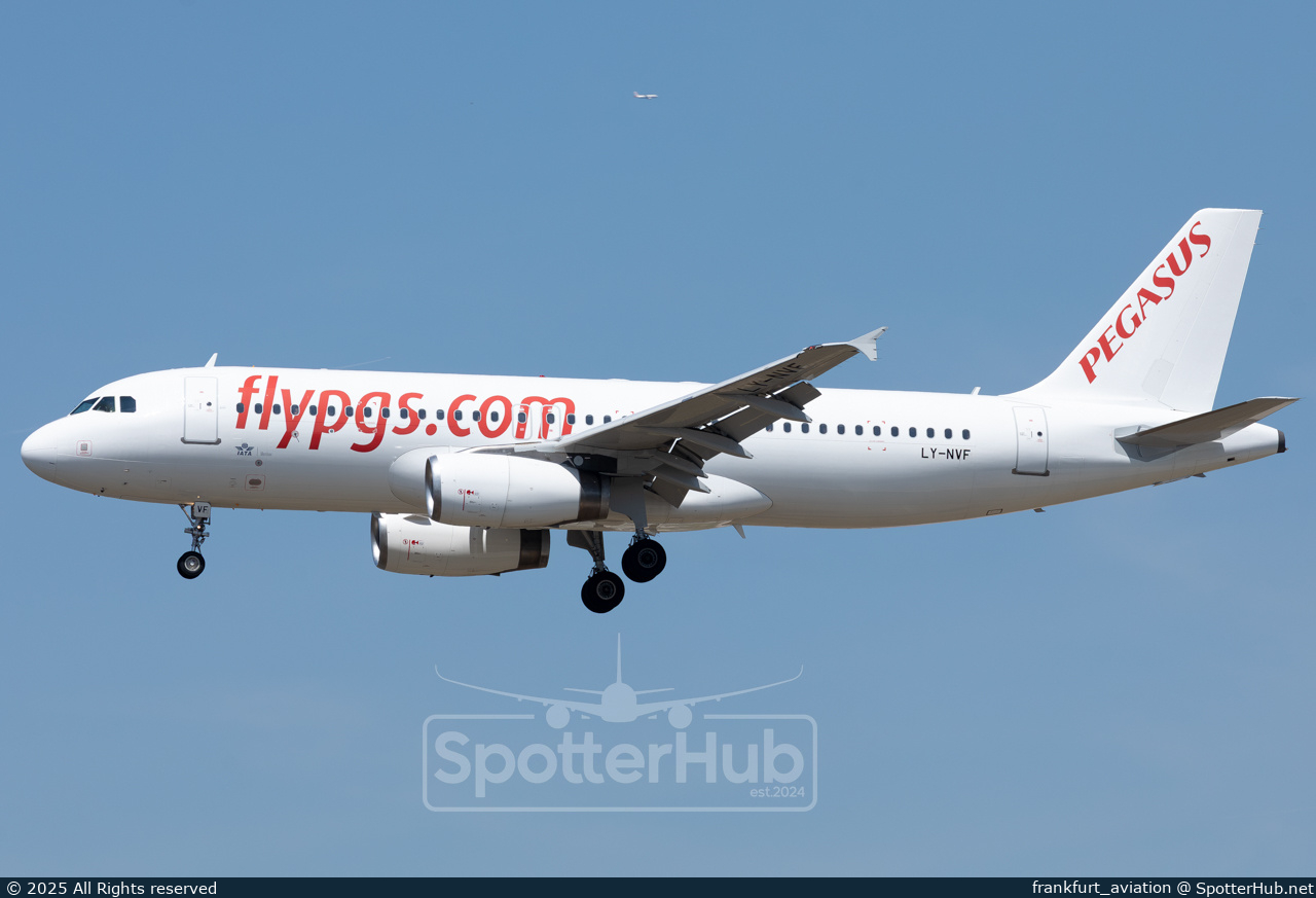 Photo of LY-NVF - Airbus A320-232 operated by Pegasus Airlines (opb Avion Express)