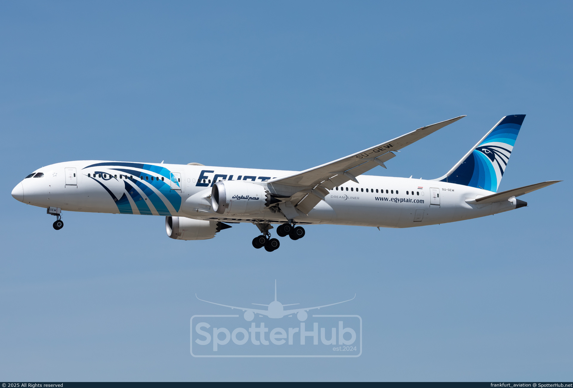 Photo of SU-GEW - Boeing 787-9 Dreamliner operated by Egyptair