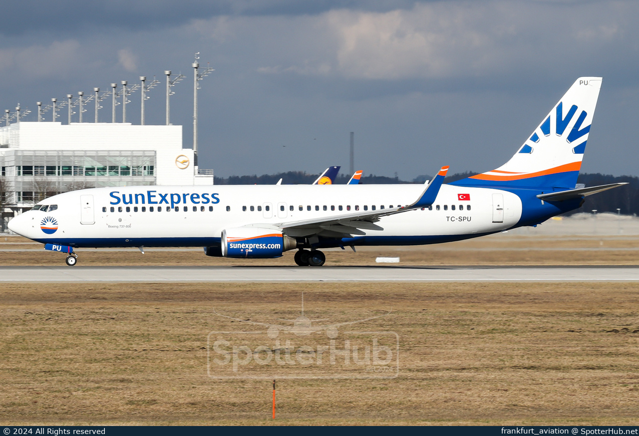 Photo of TC-SPU - Boeing 737-8U3 operated by SunExpress