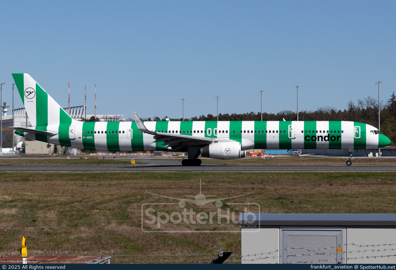 Photo of D-ABOL - Boeing 757-330 operated by Condor