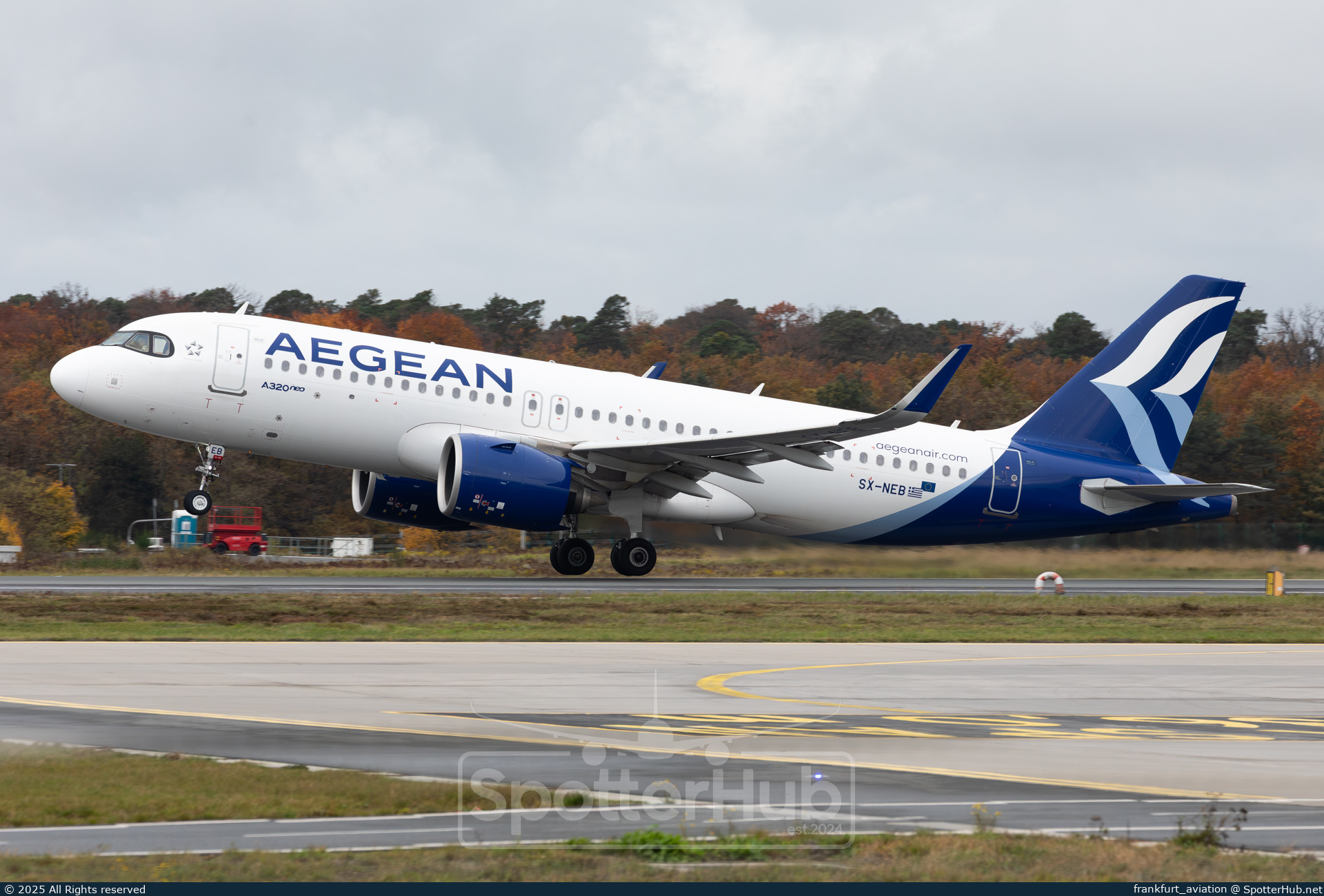 Photo of SX-NEB - Airbus A320-271N operated by Aegean Airlines
