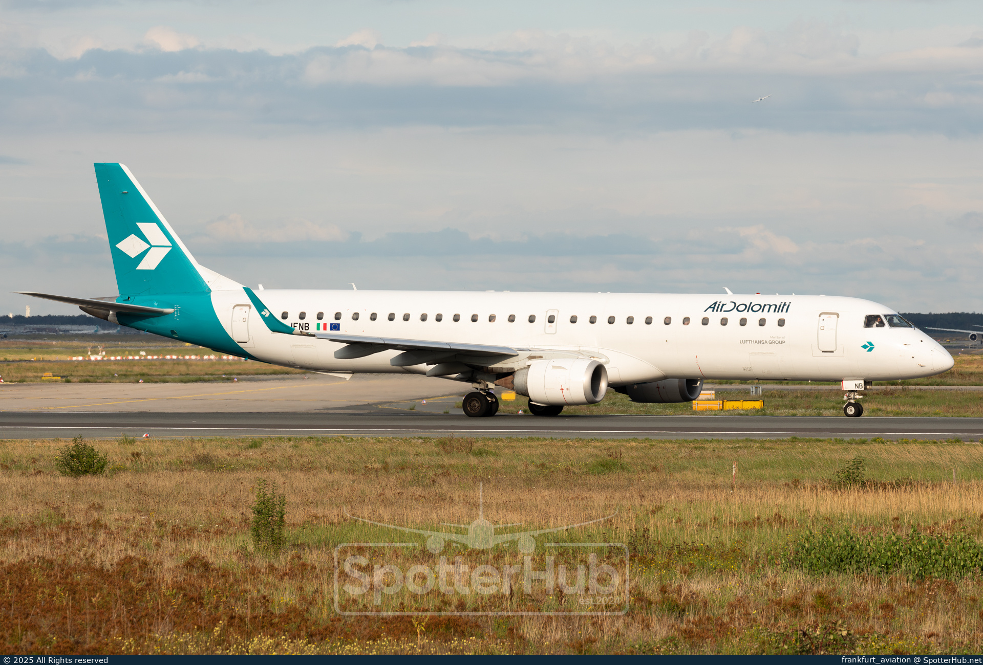Photo of I-JENB - Embraer ERJ-195LR operated by Air Dolomiti