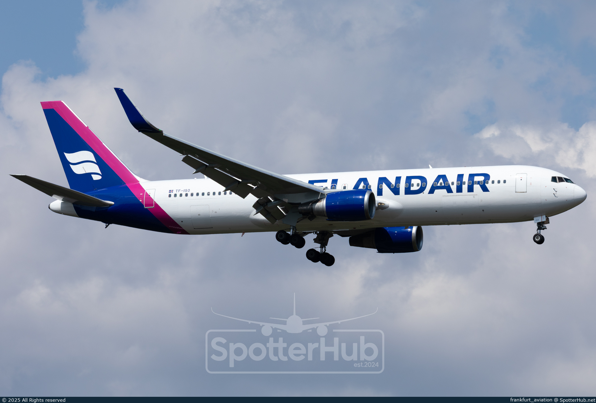 Photo of TF-ISO - Boeing 767-319(ER) operated by Icelandair