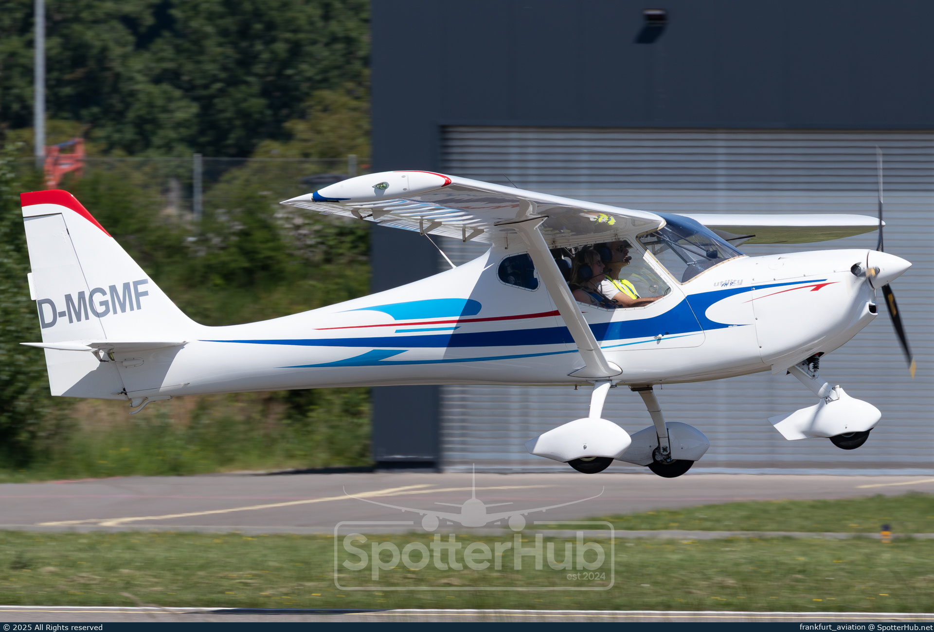 Photo of D-MGMF - FK-Lightplanes FK9 Mk.IV operated by Ultraleichtflugschule Otto Funk