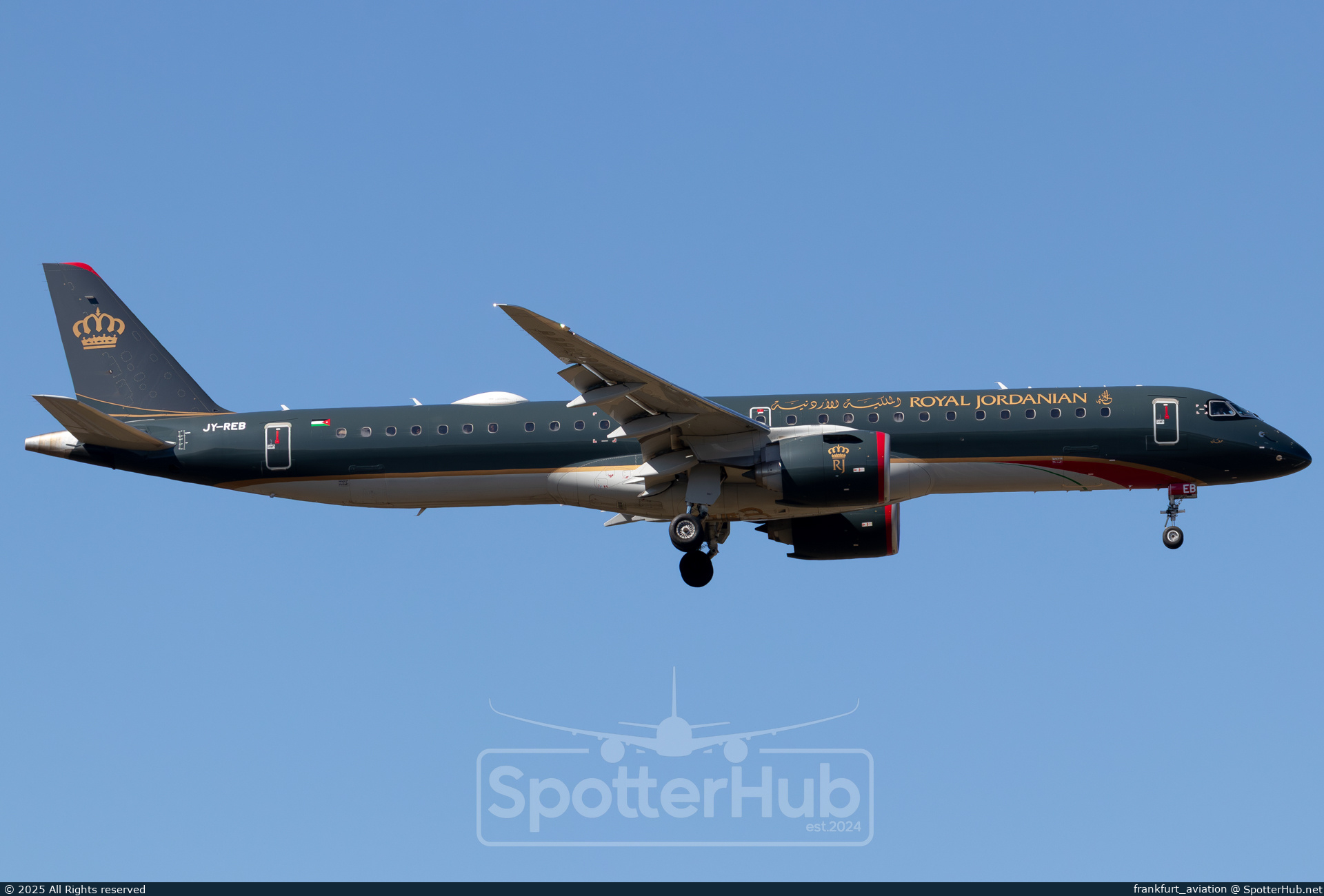 Photo of JY-REB - Embraer ERJ-195-E2 operated by Royal Jordanian Airlines