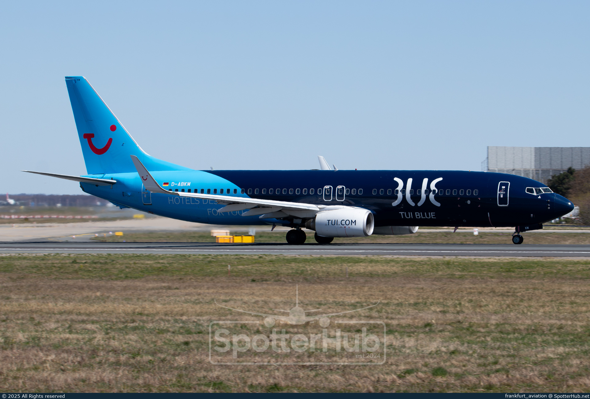 Photo of D-ABKM - Boeing 737-86J operated by TUIfly