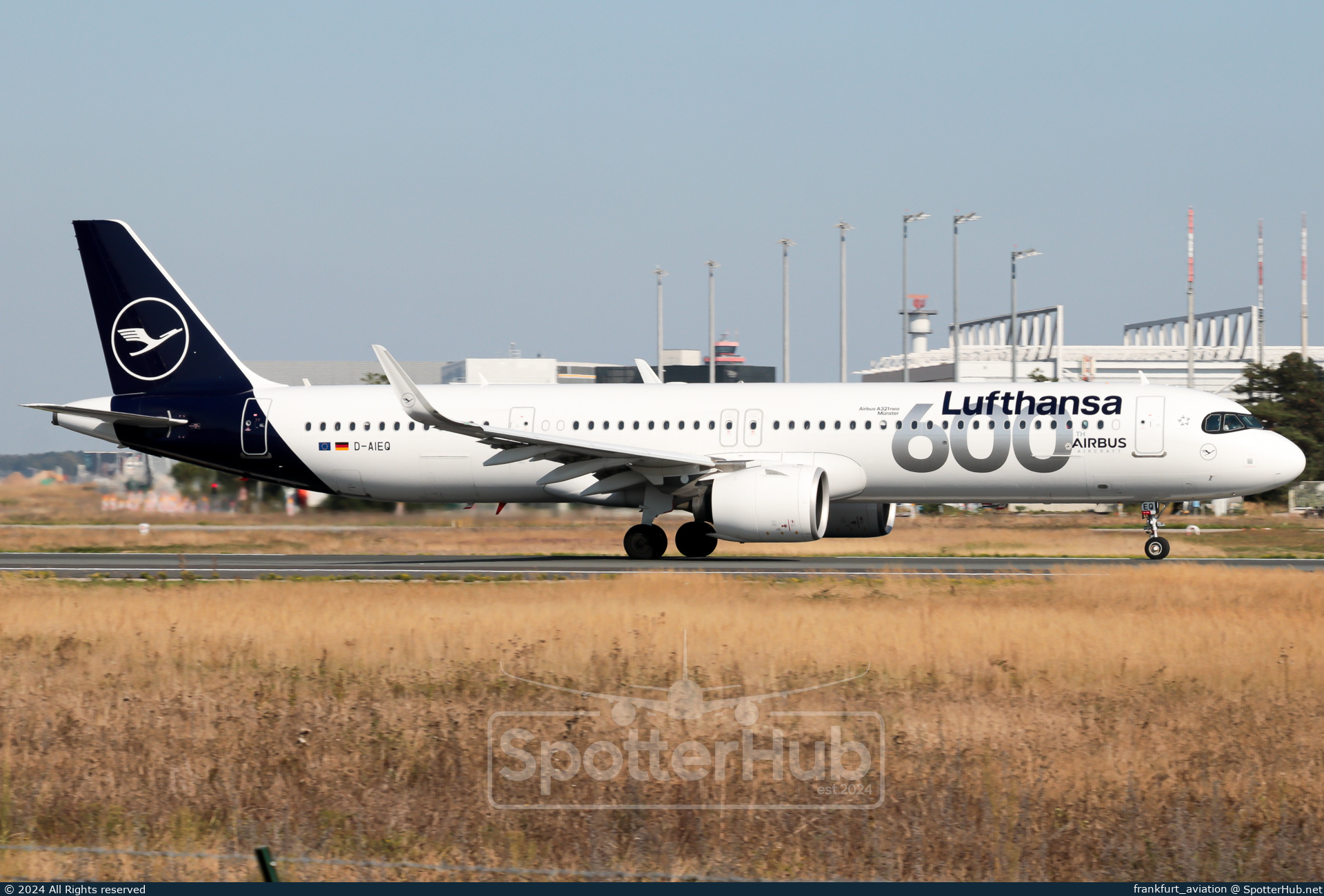 Photo of D-AIEQ - Airbus A321-271NX operated by Lufthansa