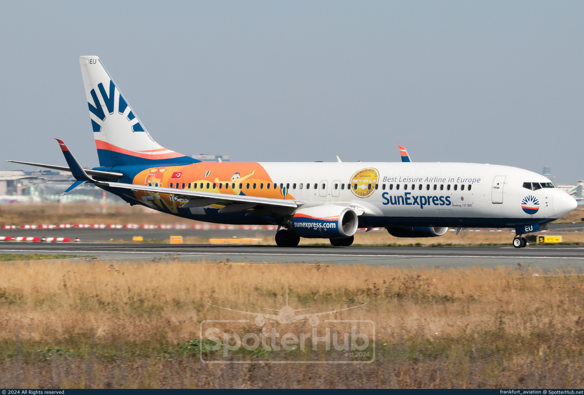 Photo of TC-SEU - Boeing 737-8HC operated by SunExpress