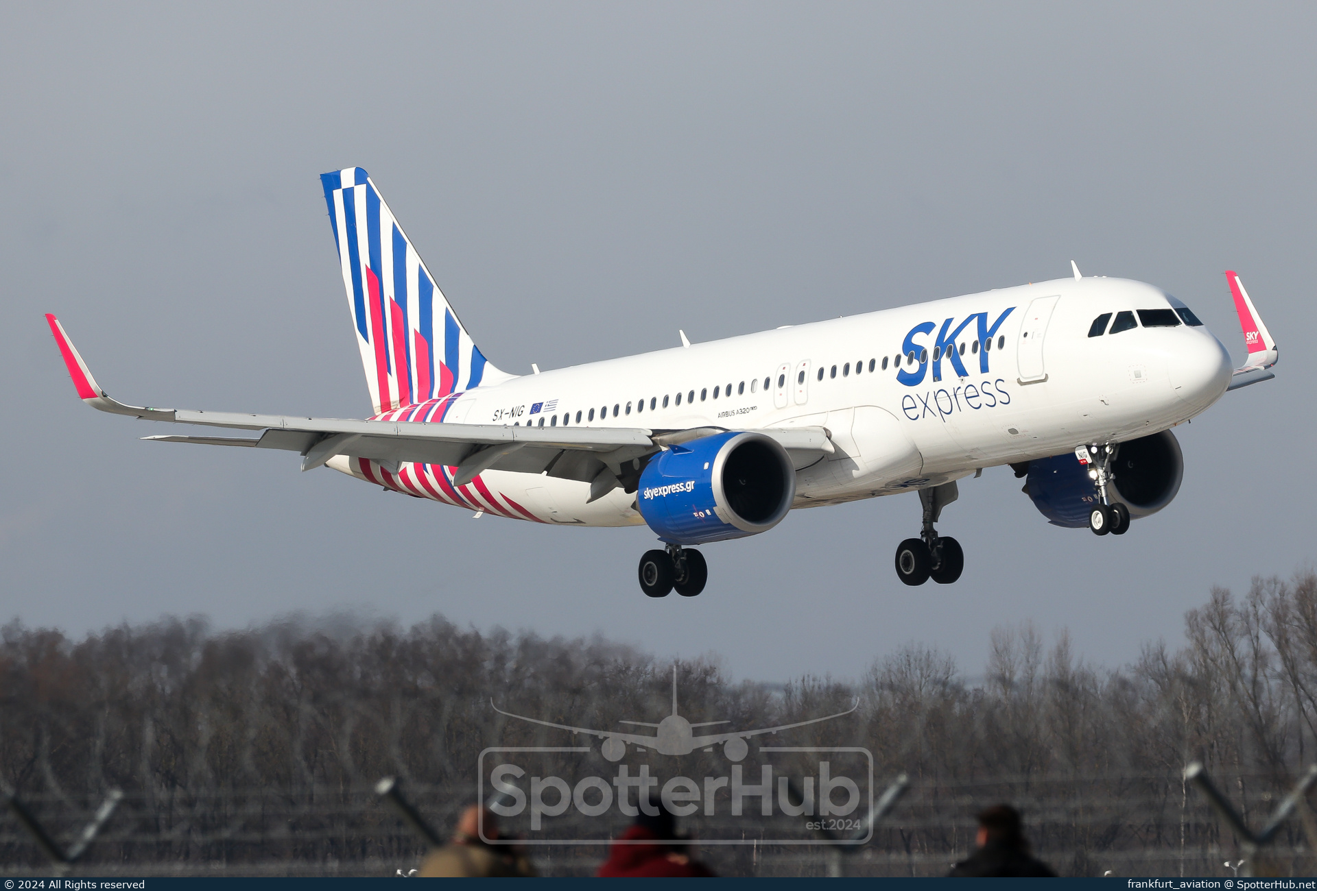 Photo of SX-NIG - Airbus A320-251N operated by Sky Express