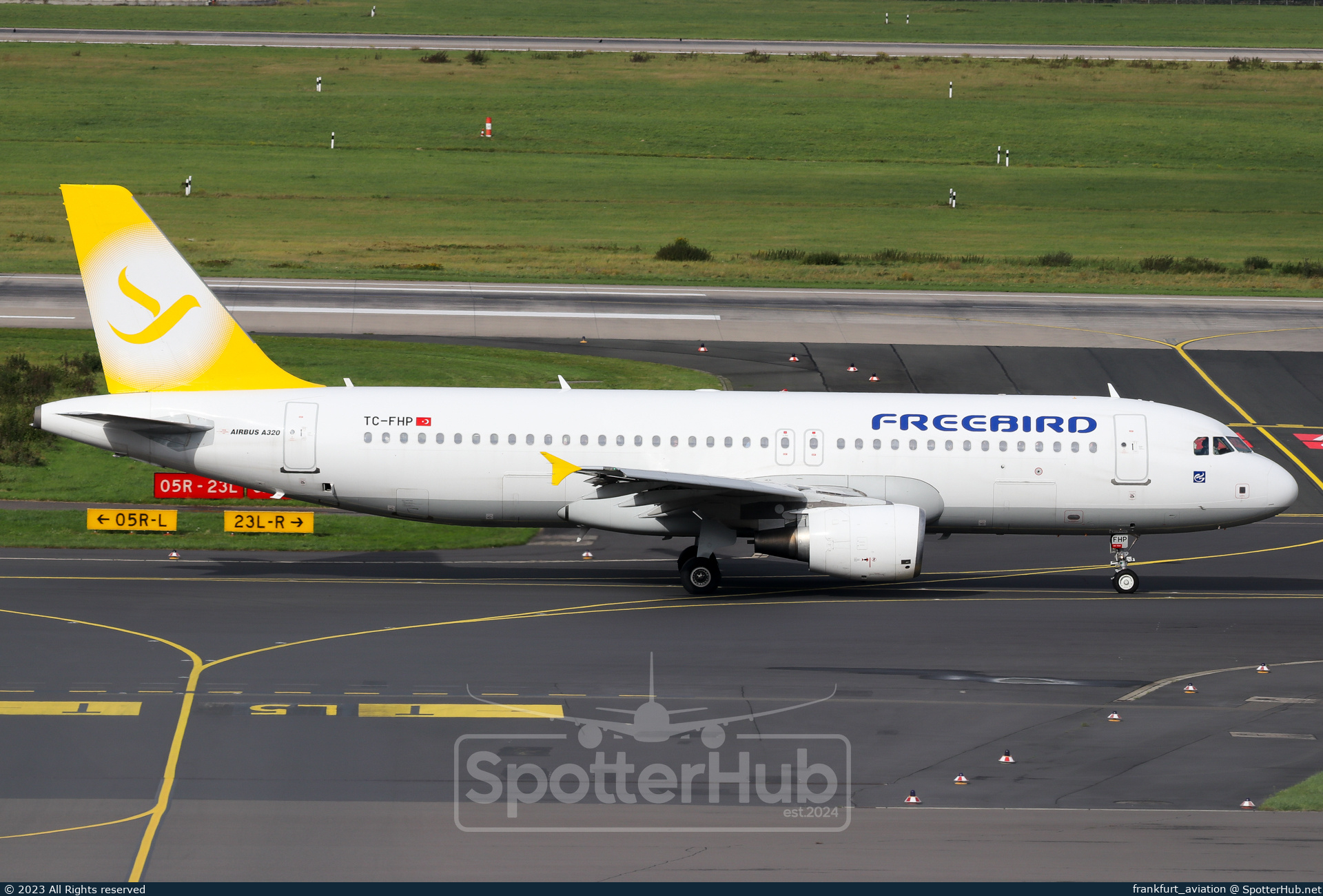 Photo of TC-FHP - Airbus A320-214 operated by Freebird Airlines
