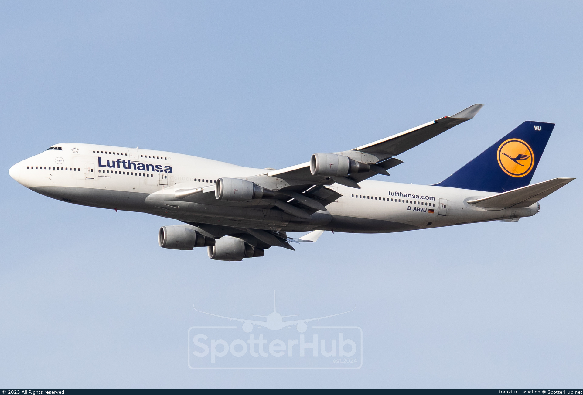 Photo of D-ABVU - Boeing 747-430 operated by Lufthansa