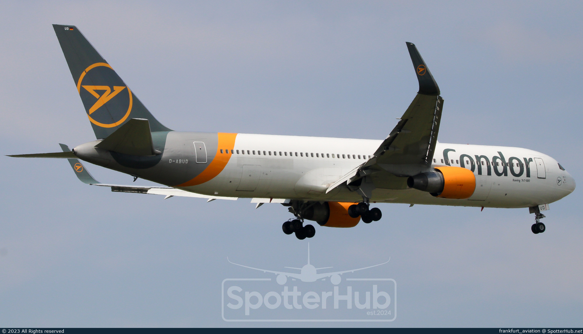 Photo of D-ABUD - Boeing 767-330(ER) operated by Condor
