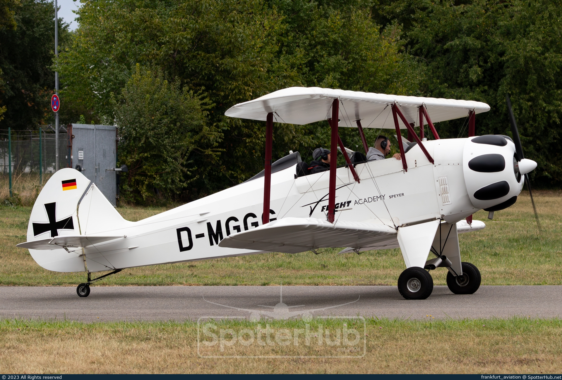 Photo of D-MGGG - Platzer Kiebitz B operated by Flight Academy Speyer