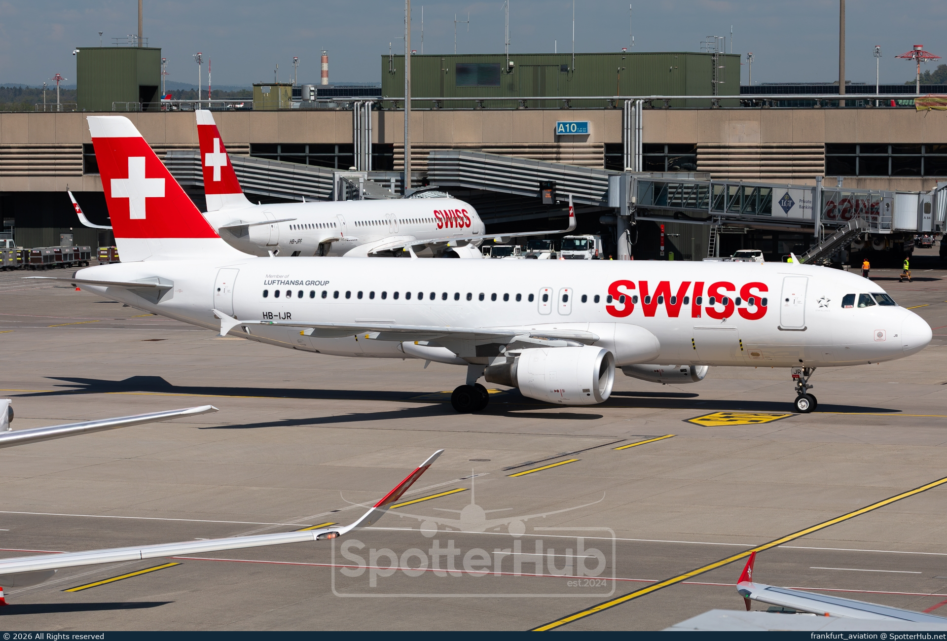 Photo of HB-IJR - Airbus A320-214 operated by Swiss International Air Lines