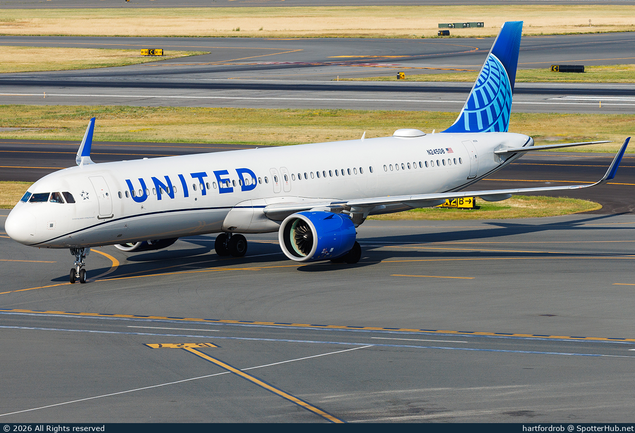Photo of N24508 - Airbus A321-271NX operated by United Airlines