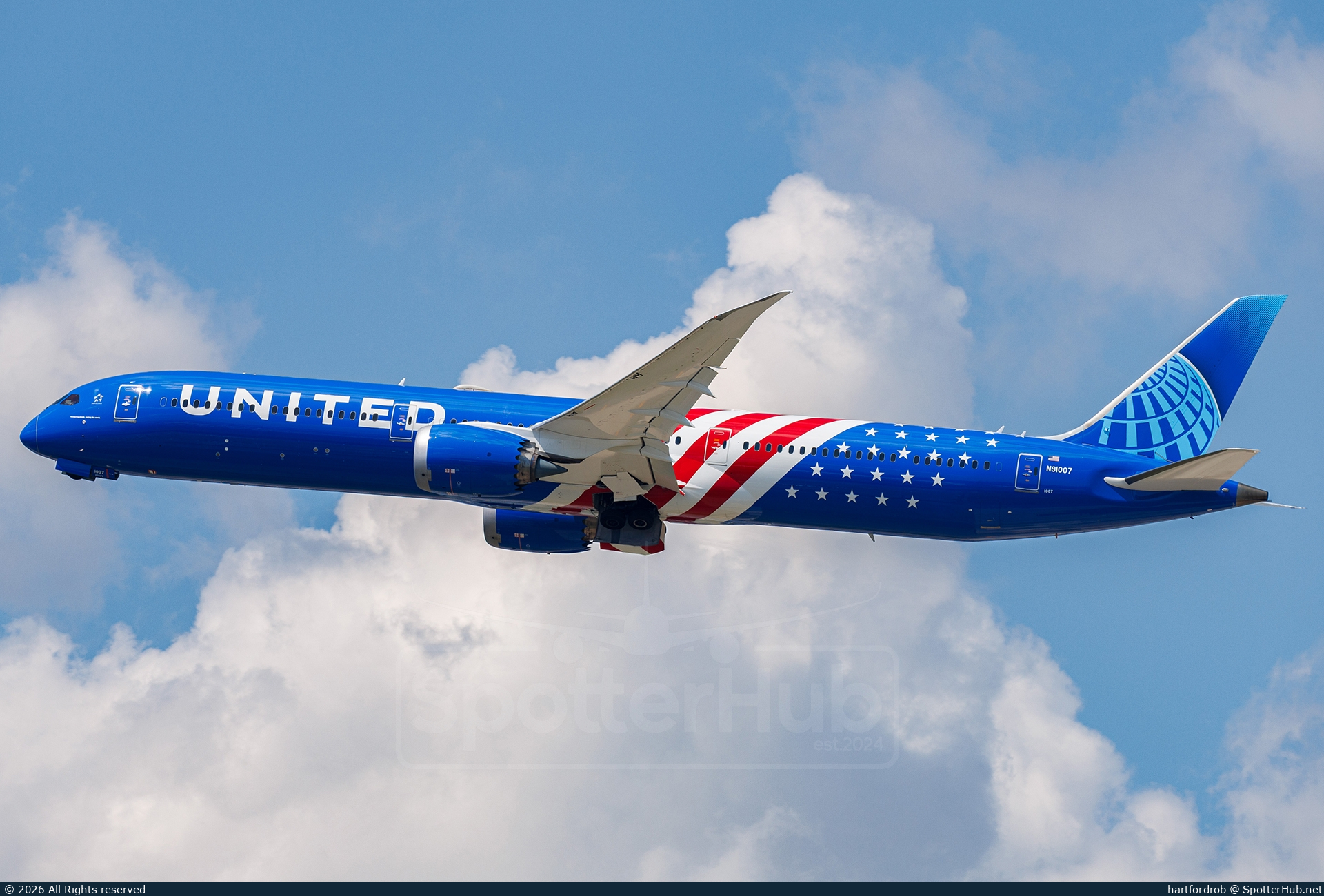 Photo of N91007 - Boeing 787-10 Dreamliner operated by United Airlines