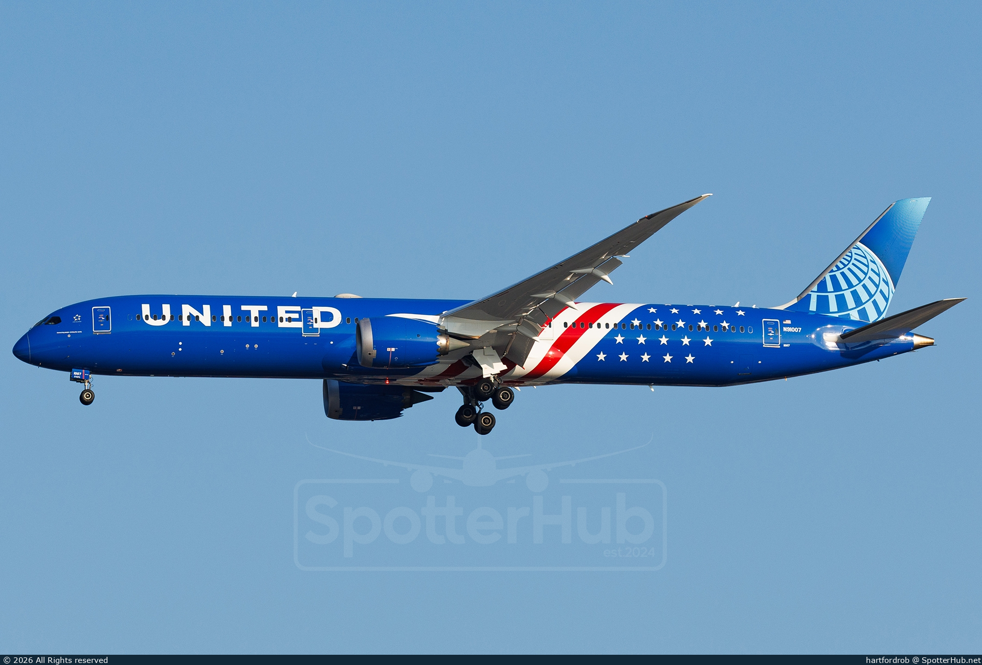 Photo of N91007 - Boeing 787-10 Dreamliner operated by United Airlines