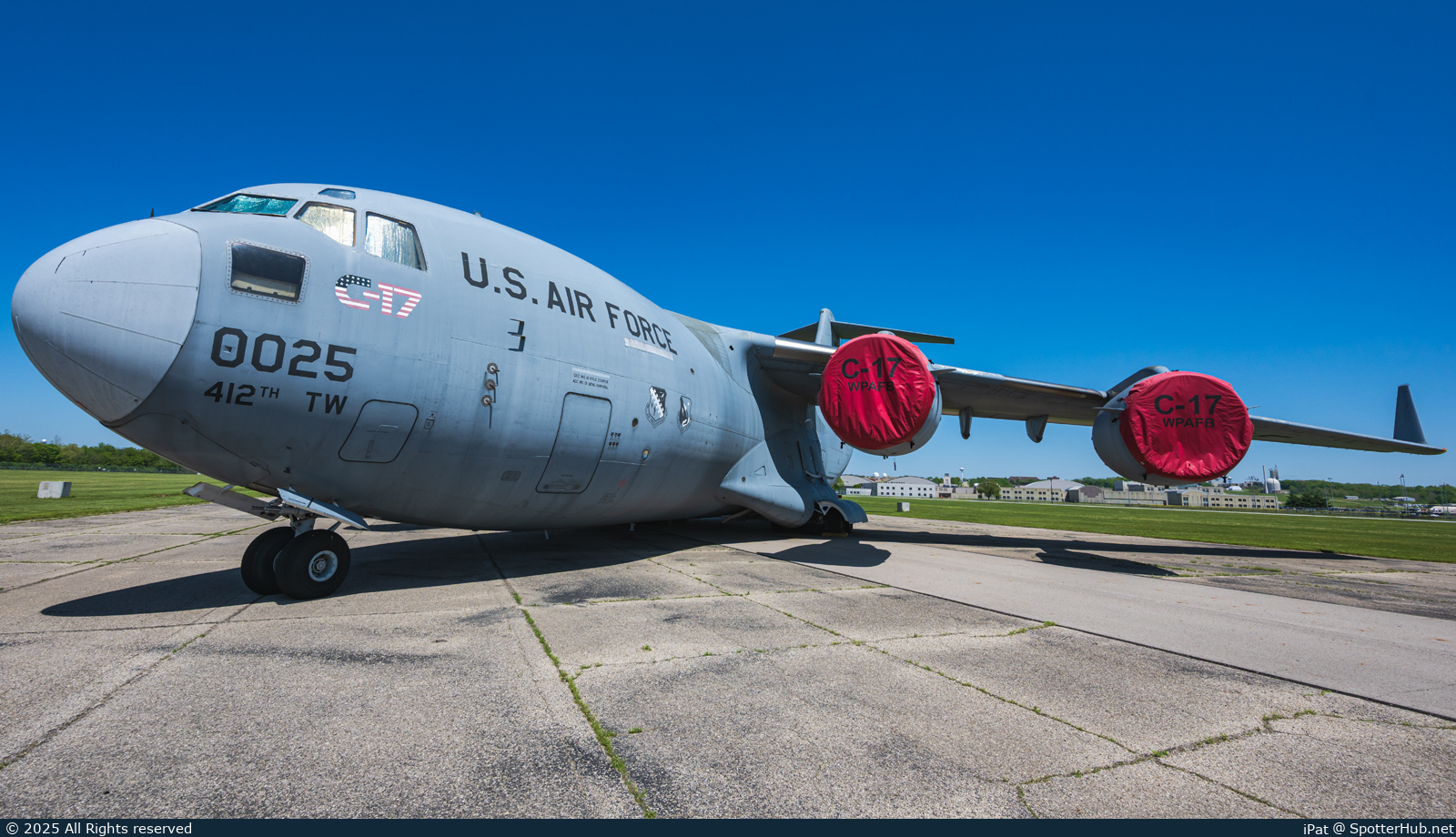 Photo of 87-0025 - McDonnell Douglas YC-17A Globemaster III operated by US Air Force