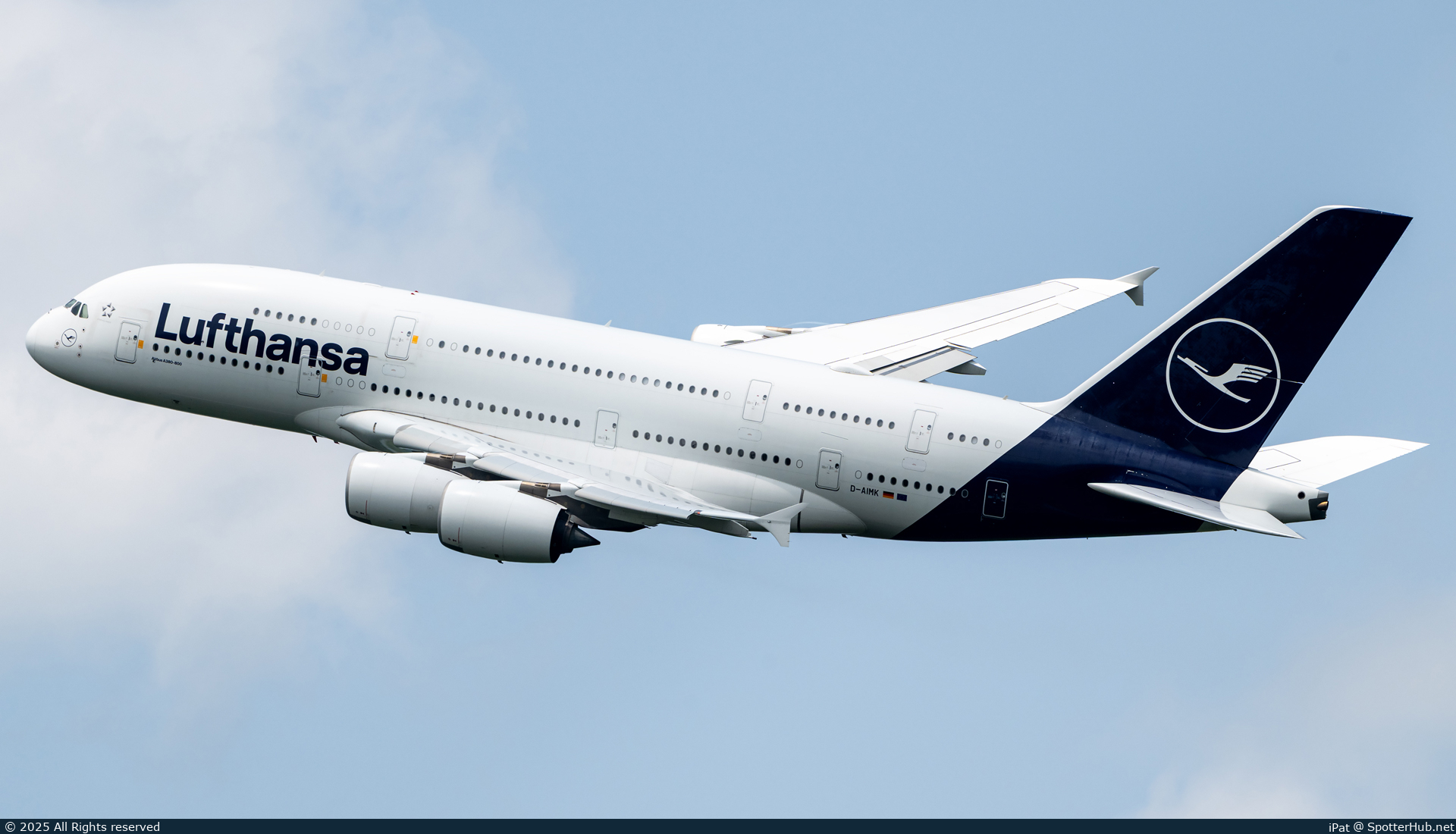 Photo of D-AIMK - Airbus A380-841 operated by Lufthansa