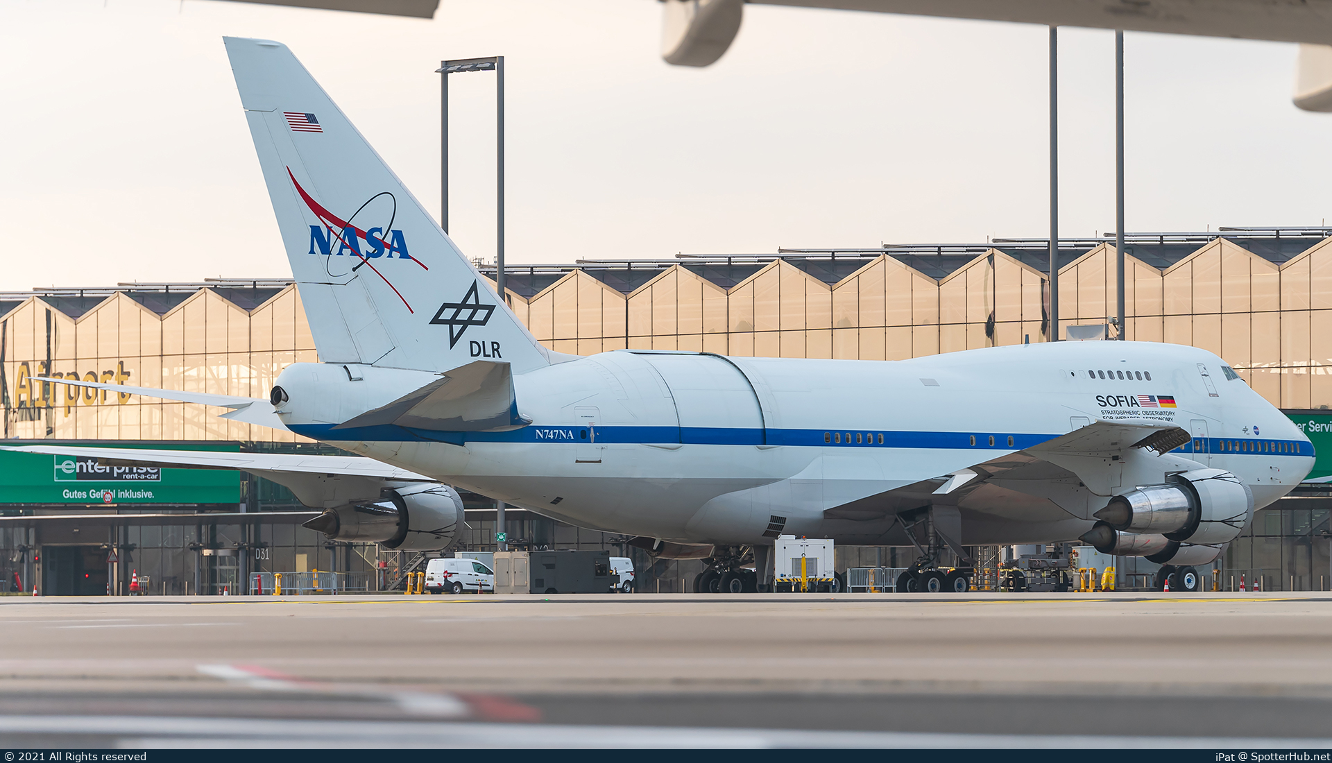 Photo of N747NA - Boeing 747SP-21 operated by NASA National Aeronautics and Space Administration