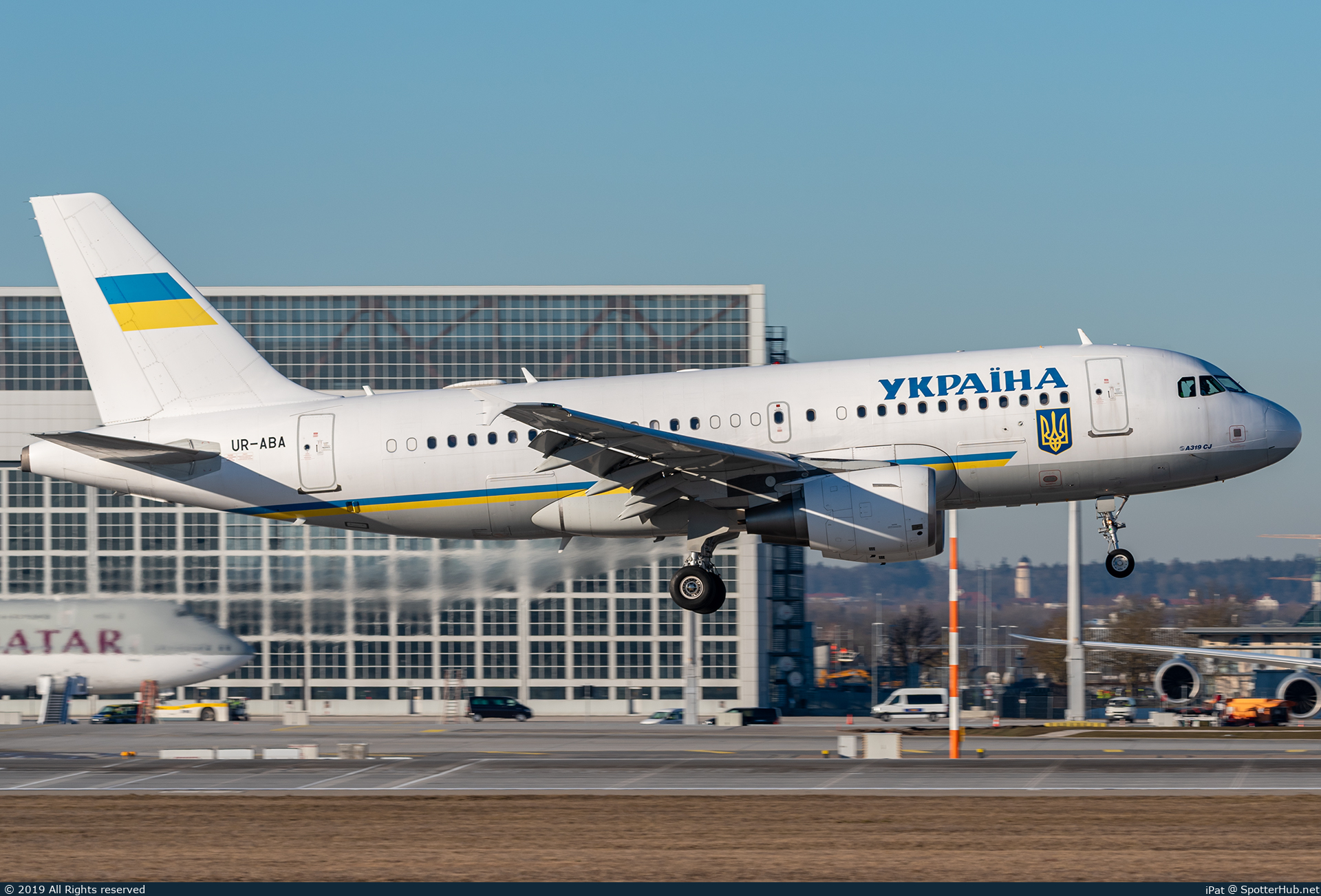 Photo of UR-ABA - Airbus A319-115(CJ) operated by Government of Ukraine