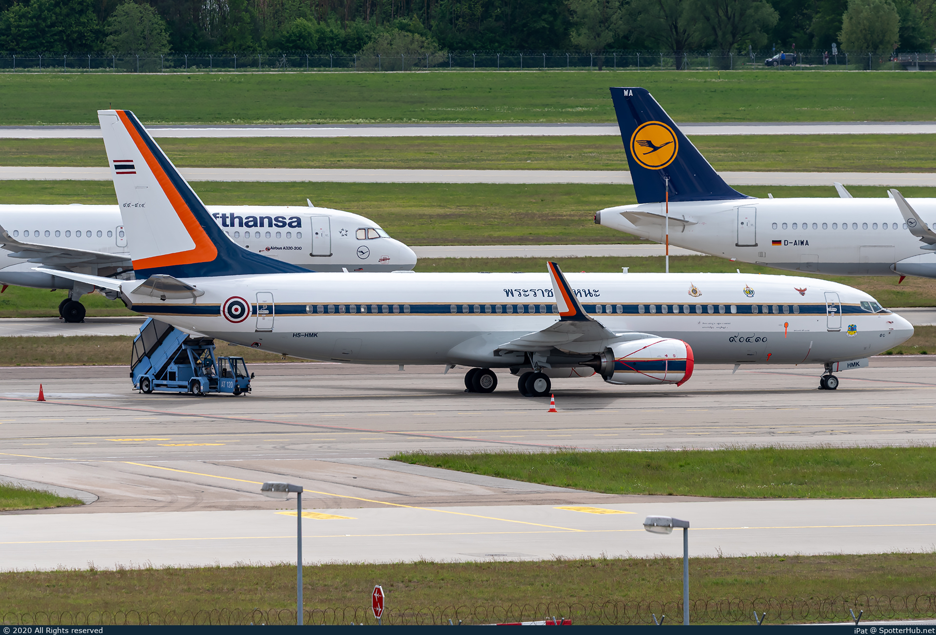 Photo of HS-HMK - Boeing 737-8Z6(BBJ2) operated by Royal Thai Air Force