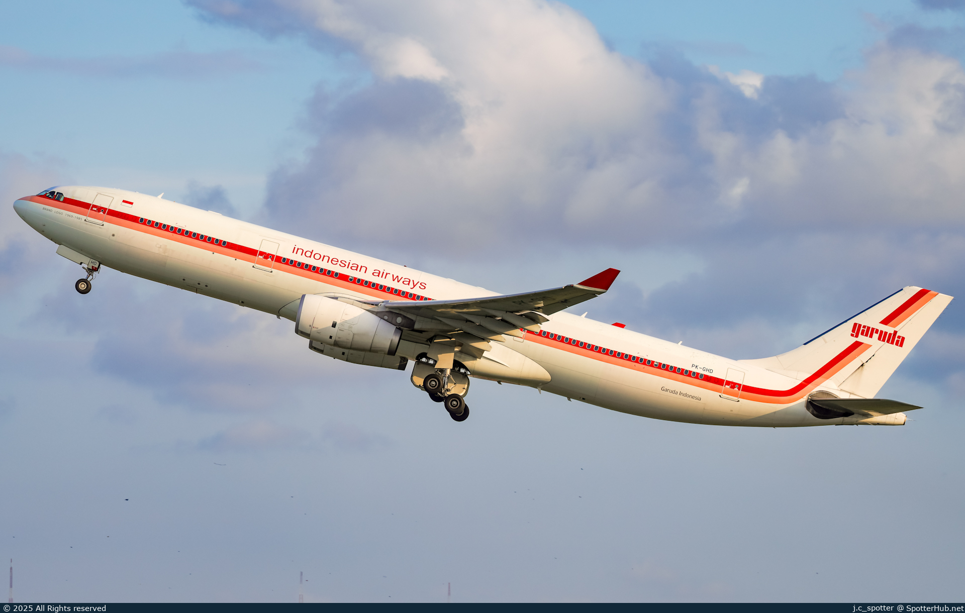Photo of PK-GHD - Airbus A330-343 operated by Garuda Indonesia
