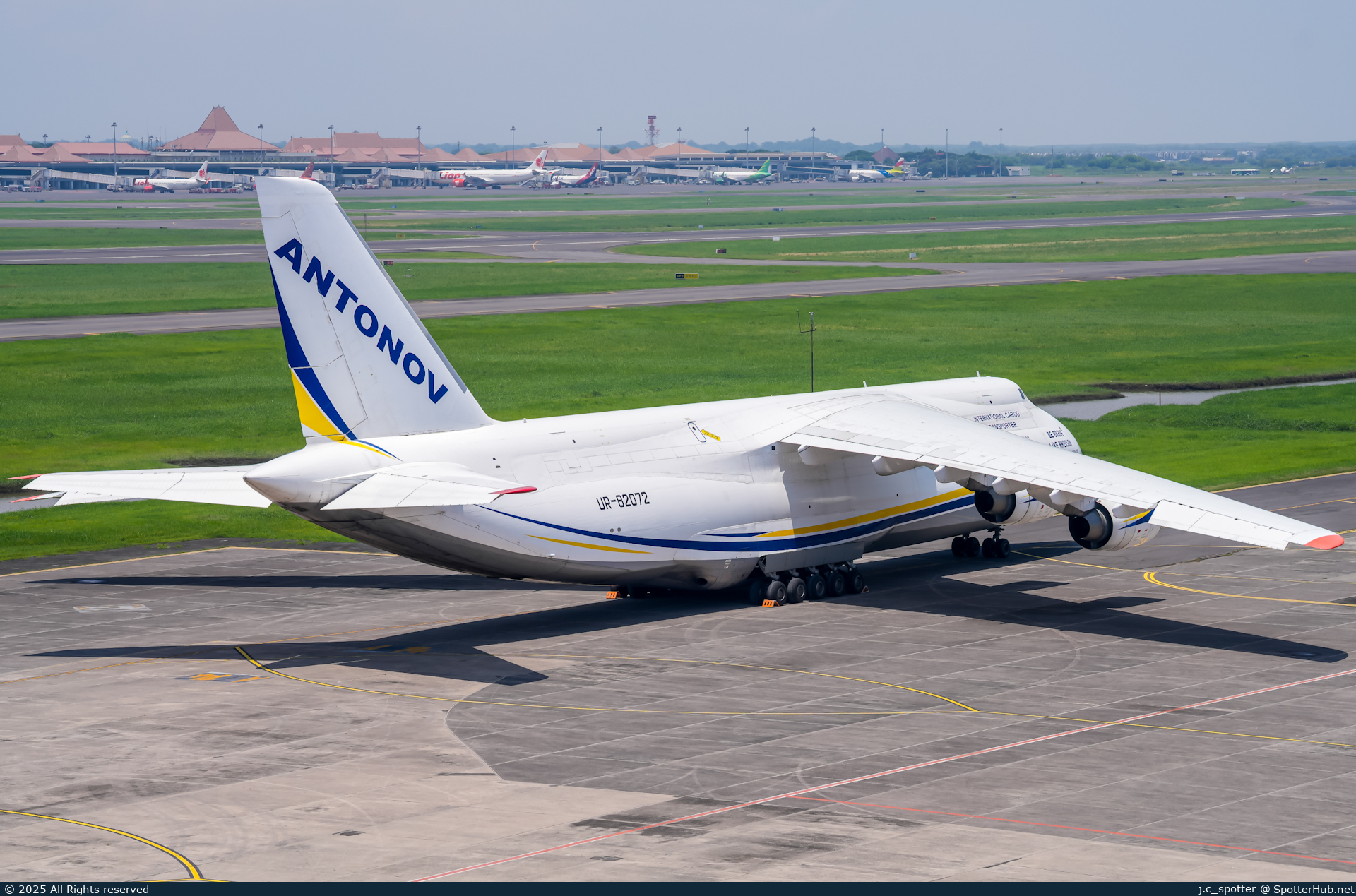 Photo of UR-82072 - Antonov An-124-100-150 Ruslan operated by Antonov Airlines