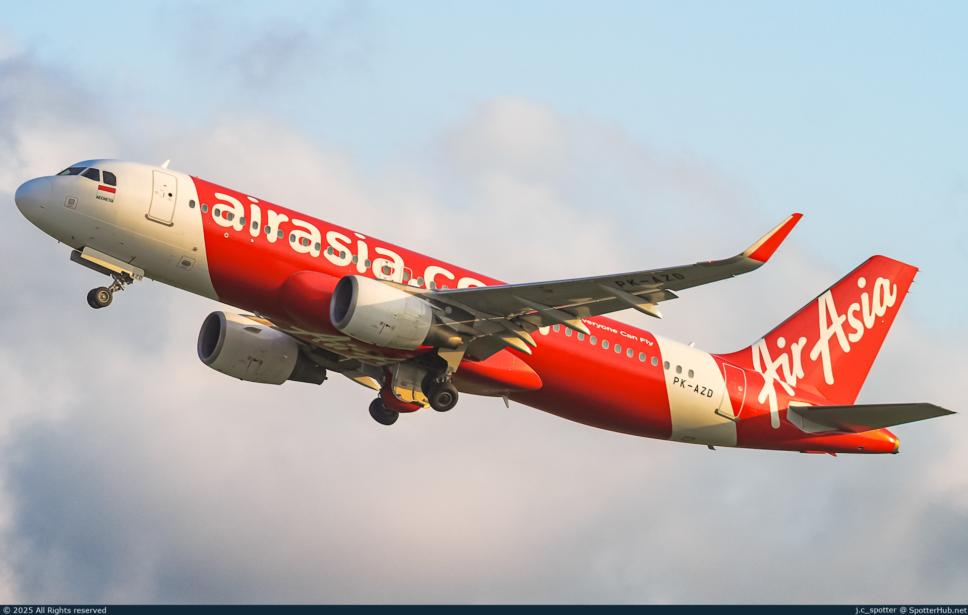 Photo of PK-AZD - Airbus A320-216 operated by Indonesia AirAsia