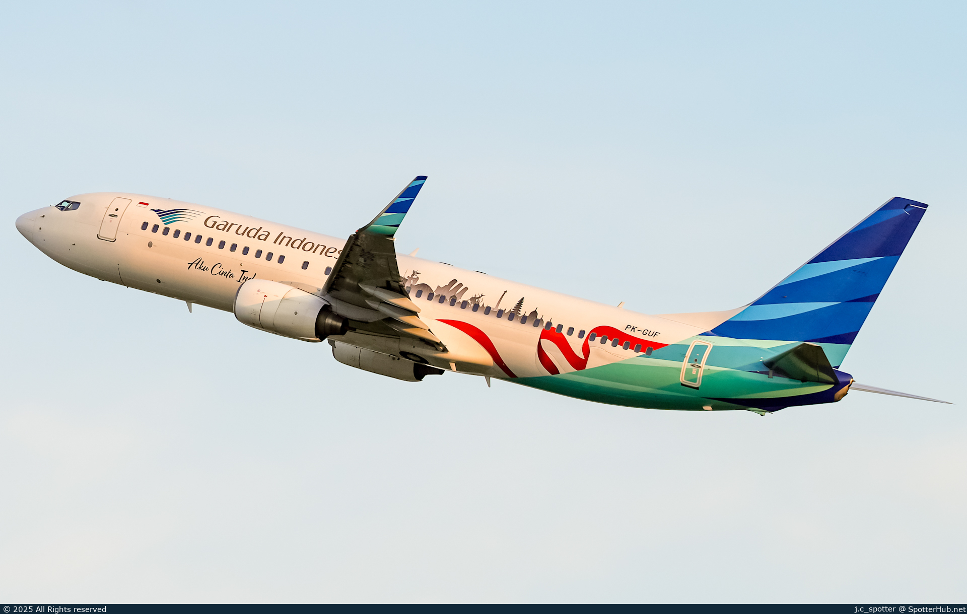 Photo of PK-GUF - Boeing 737-8U3 operated by Garuda Indonesia