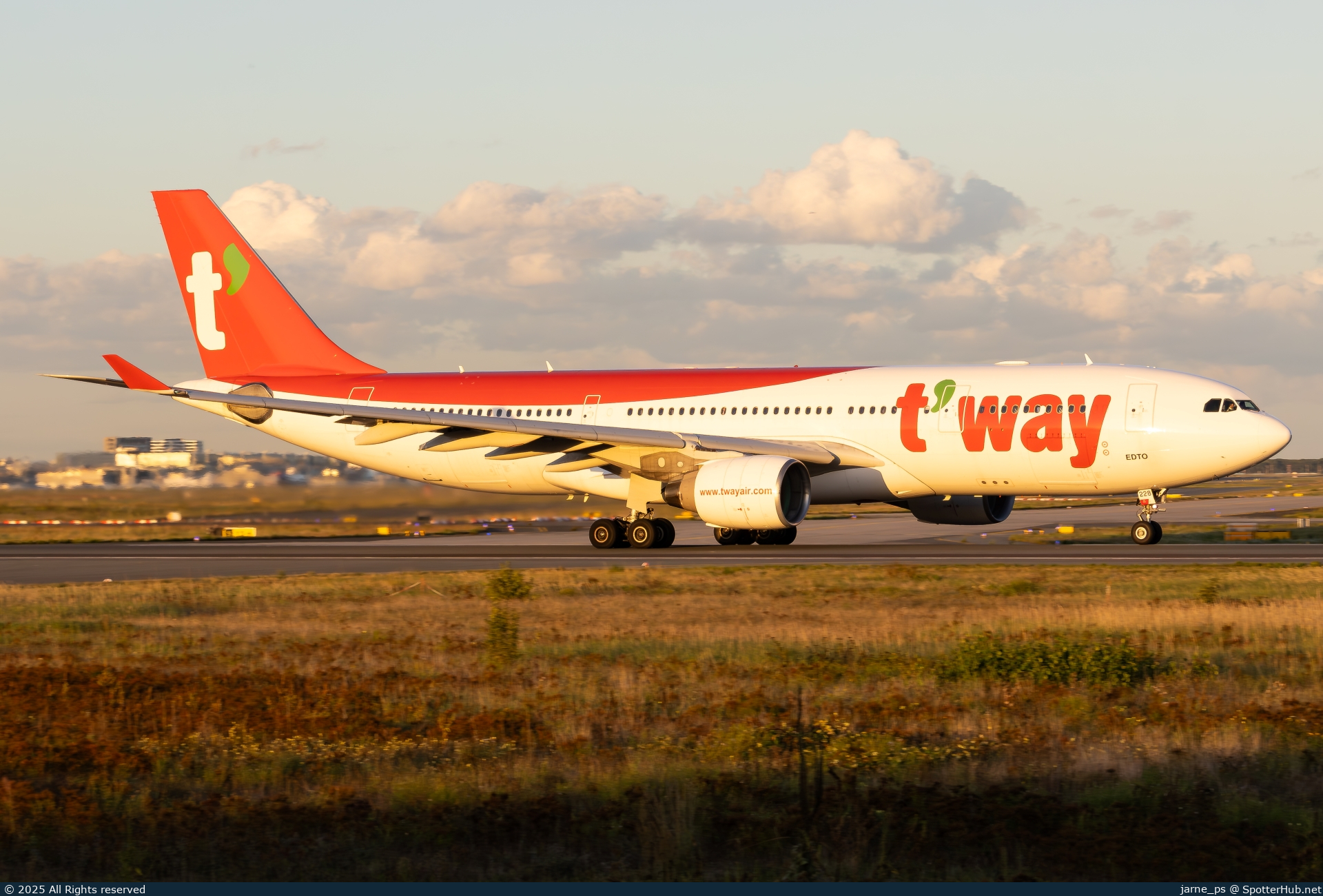 Photo of HL8228 - Airbus A330-223 operated by T'Way Air