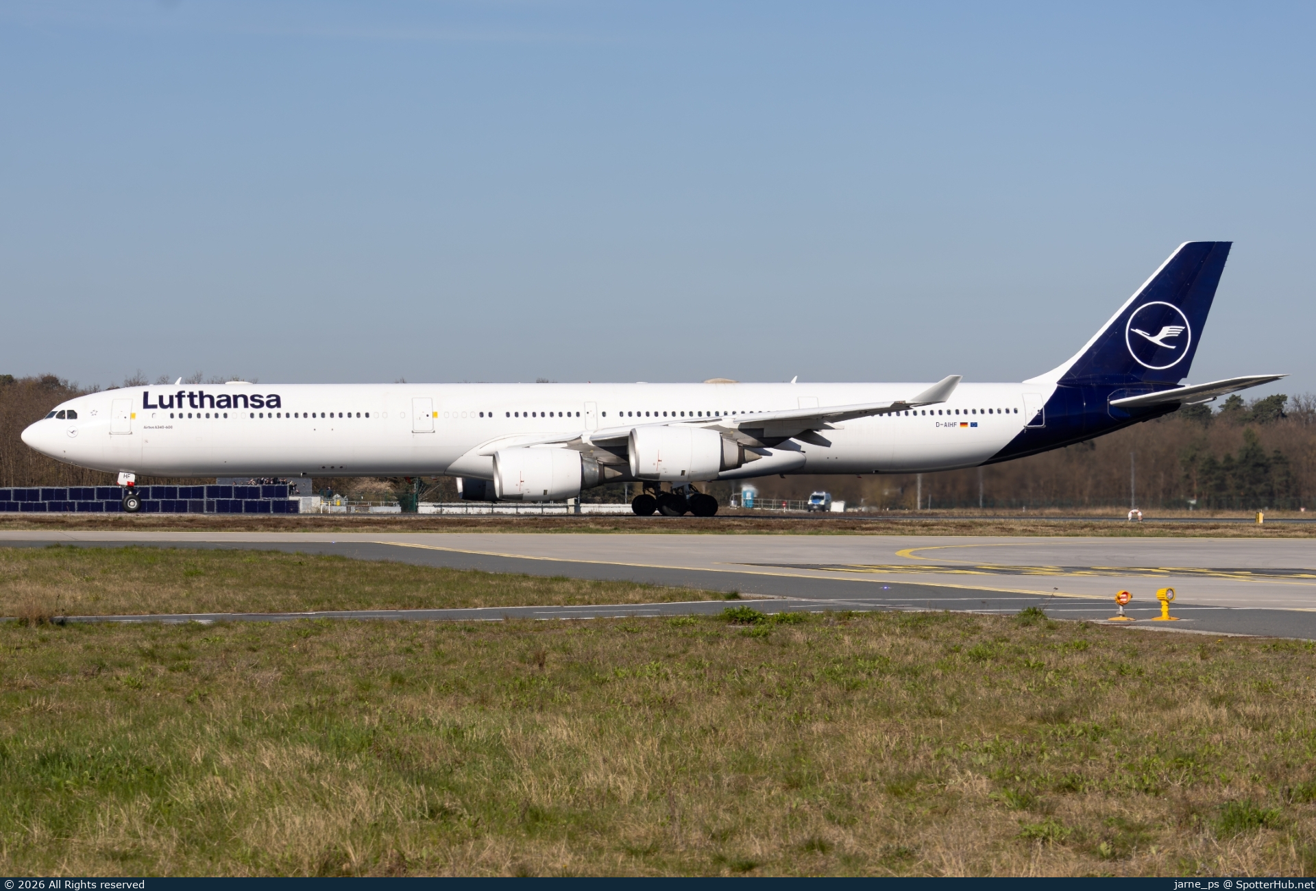Photo of D-AIHF - Airbus A340-642 operated by Lufthansa
