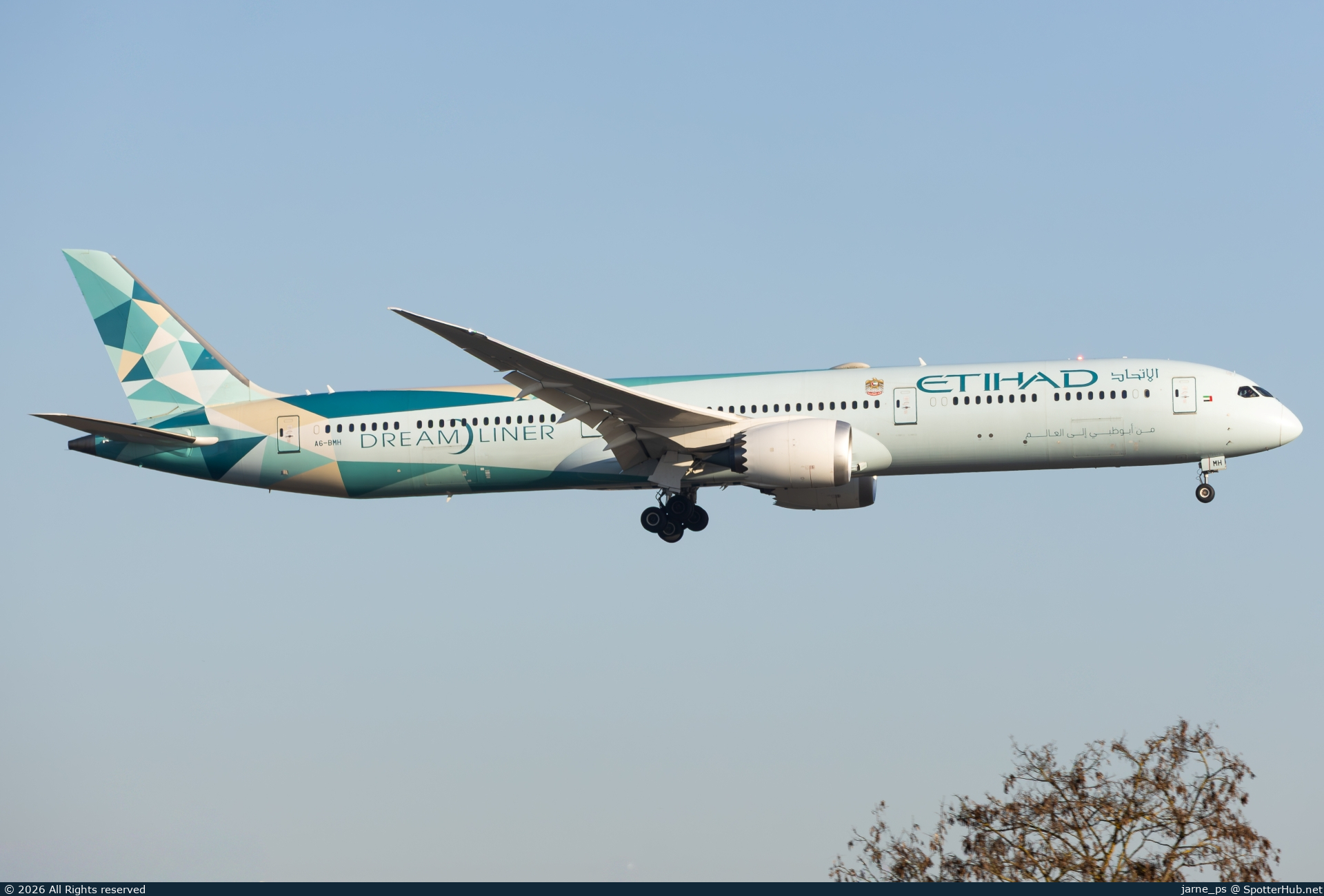 Photo of A6-BMH - Boeing 787-10 Dreamliner operated by Etihad Airways