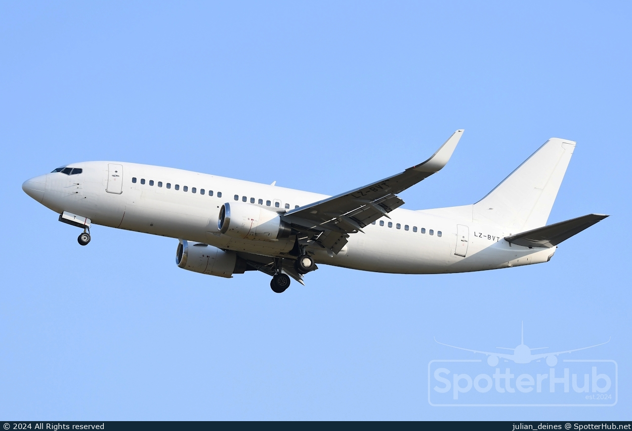 Photo of LZ-BVT - Boeing 737-3H4 operated by Bul Air