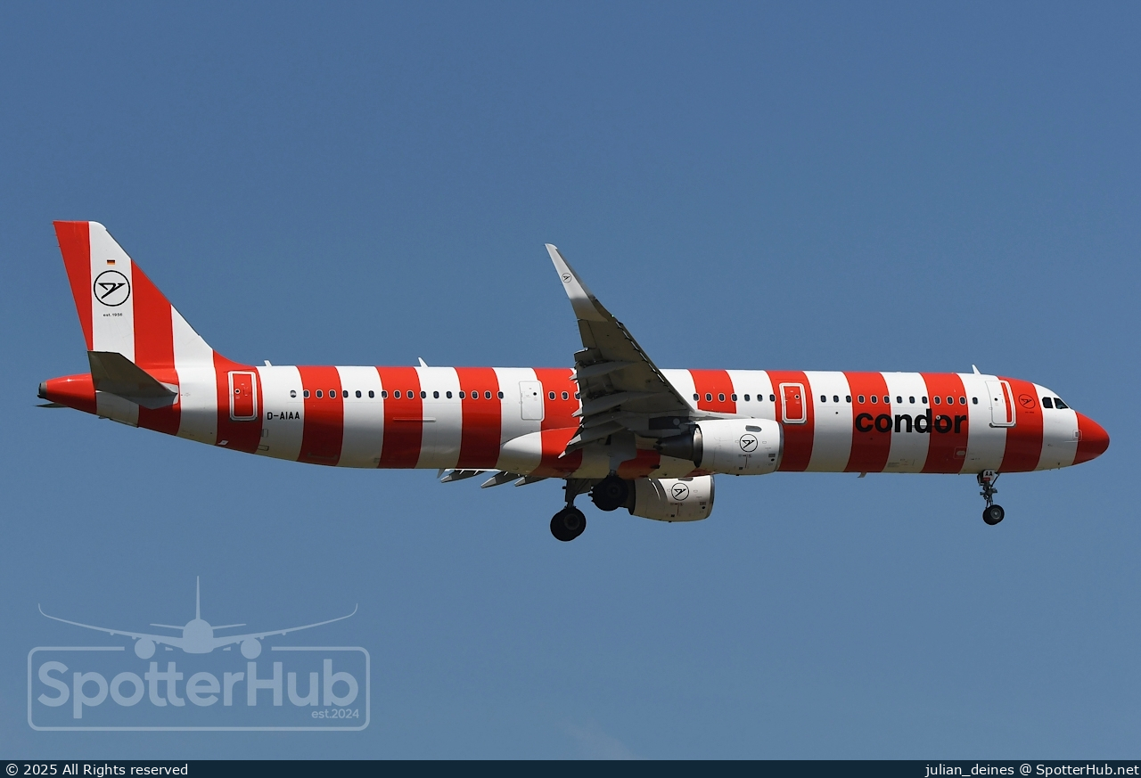 Photo of D-AIAA - Airbus A321-211 operated by Condor