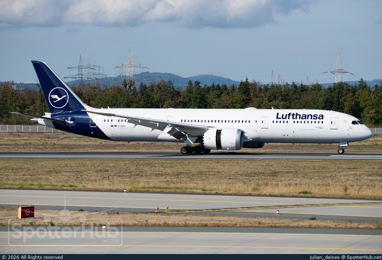 Photo of D-ABPI - Boeing 787-9 Dreamliner operated by Lufthansa