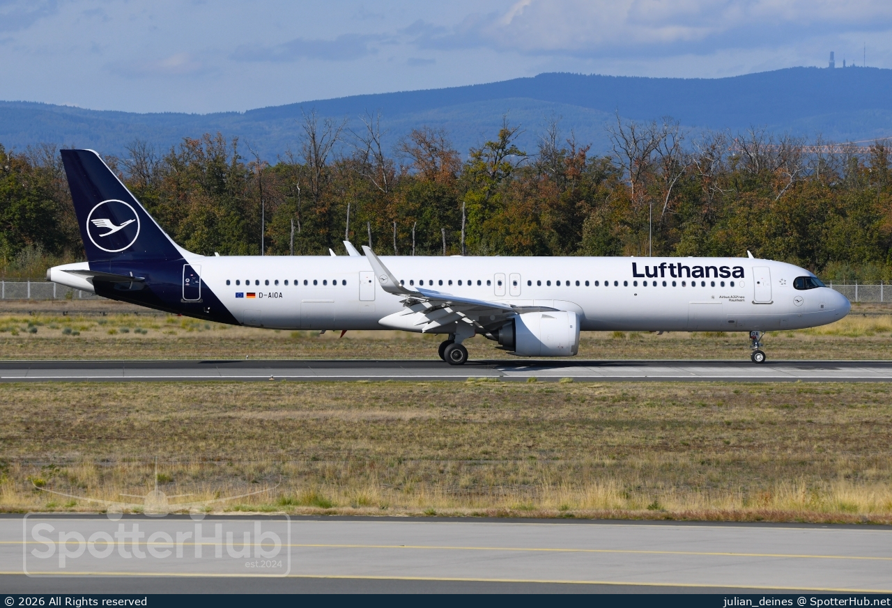 Photo of D-AIOA - Airbus A321-251NX operated by Lufthansa