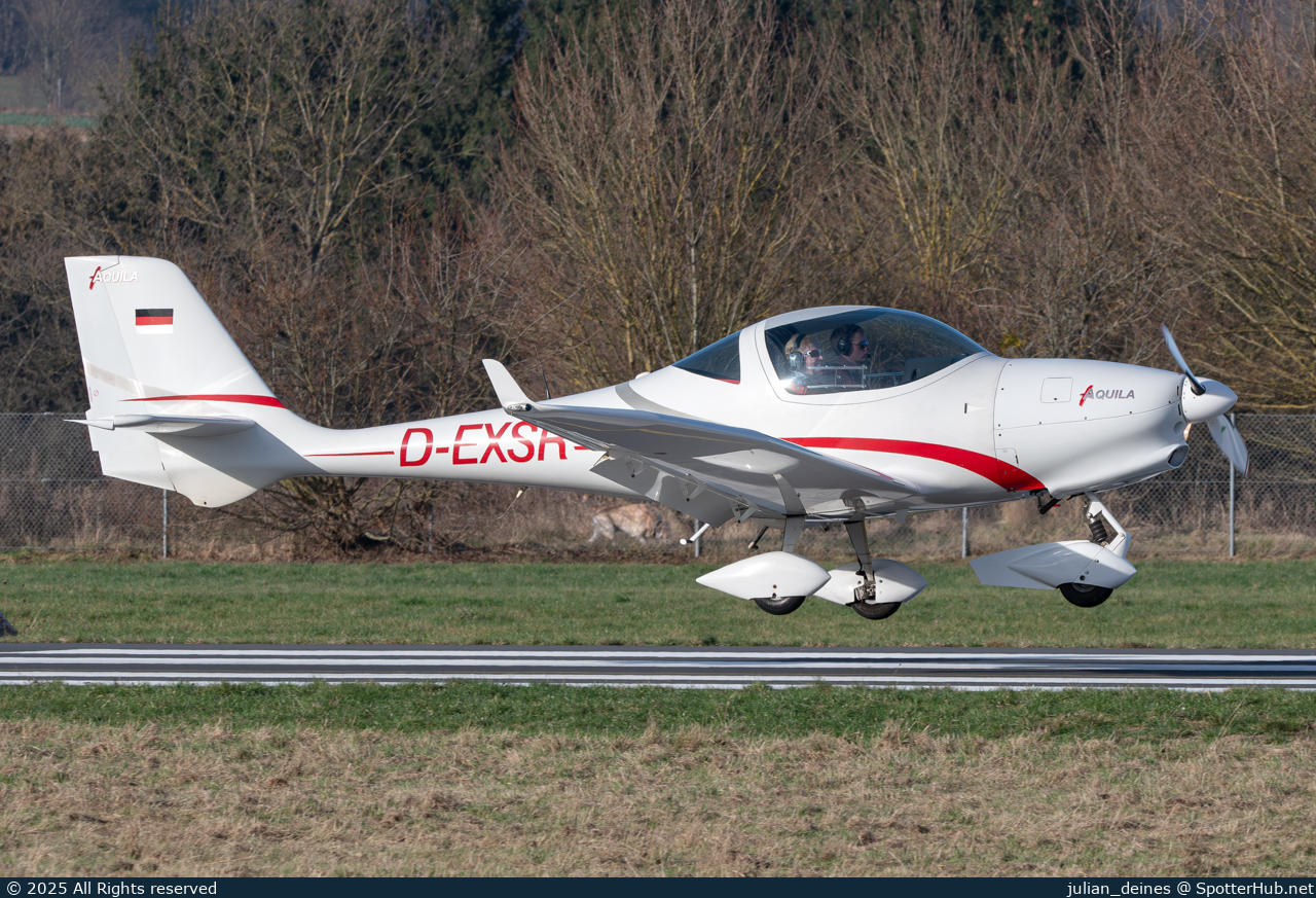 Photo of D-EXSR - Aquila A210 operated by Aeroclub Saarlouis