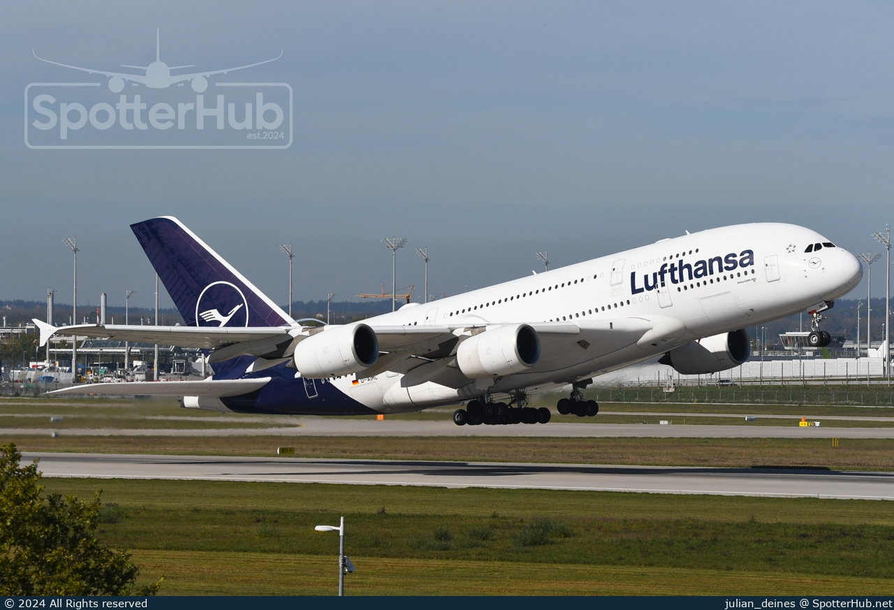 Photo of D-AIMC - Airbus A380-841 operated by Lufthansa