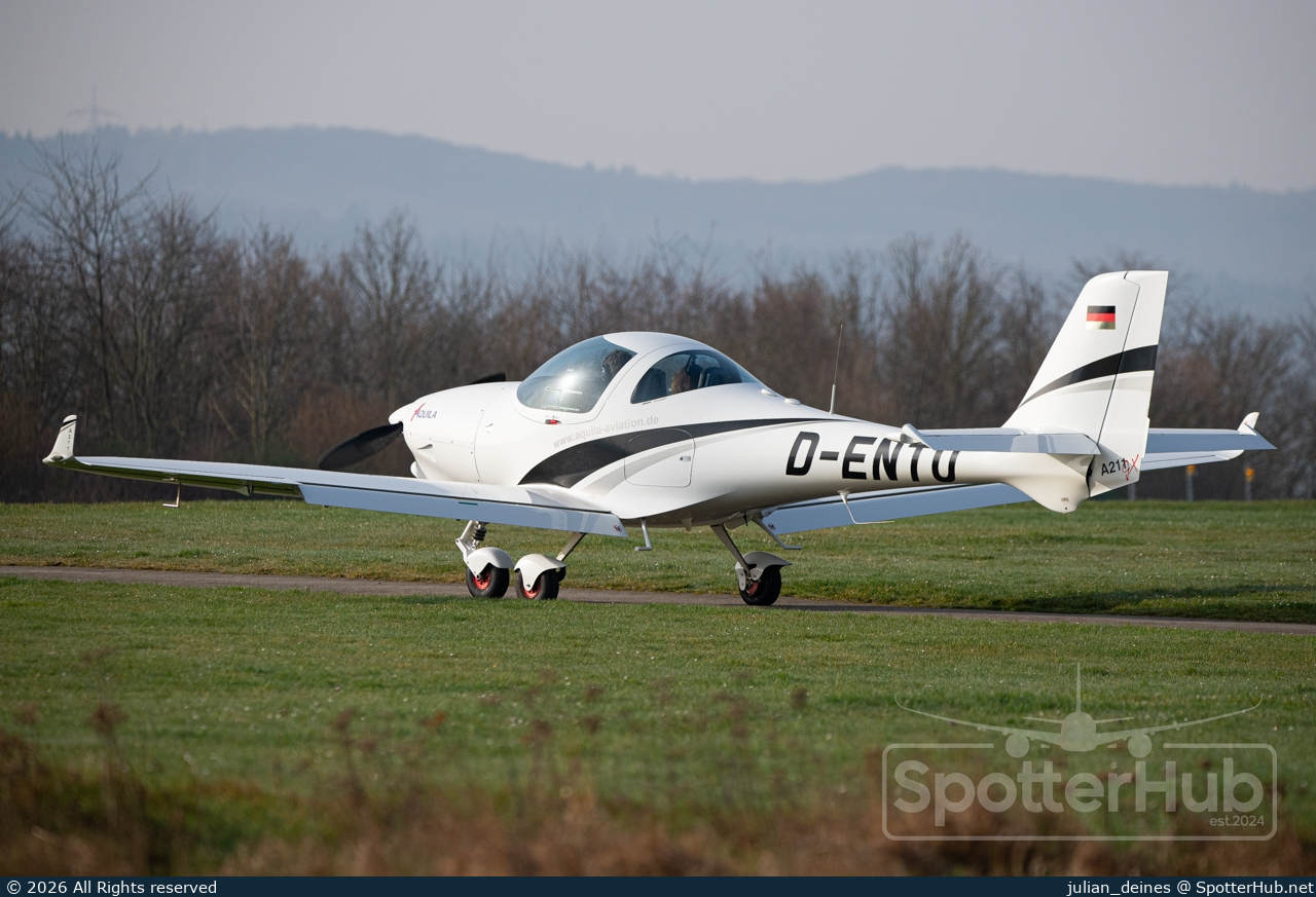 Photo of D-ENTU - Aquila A211 GX operated by Aero-Club Koblenz