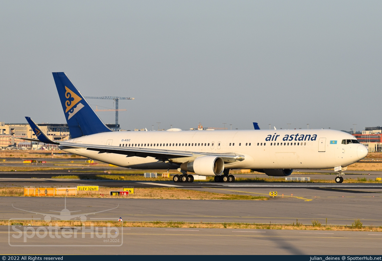 Photo of EI-KEC - Boeing 767-3KY(ER) operated by Air Astana