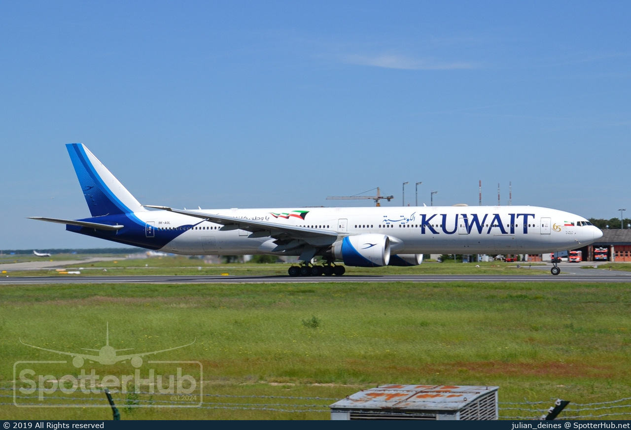 Photo of 9K-AOL - Boeing 777-369(ER) operated by Kuwait Airways