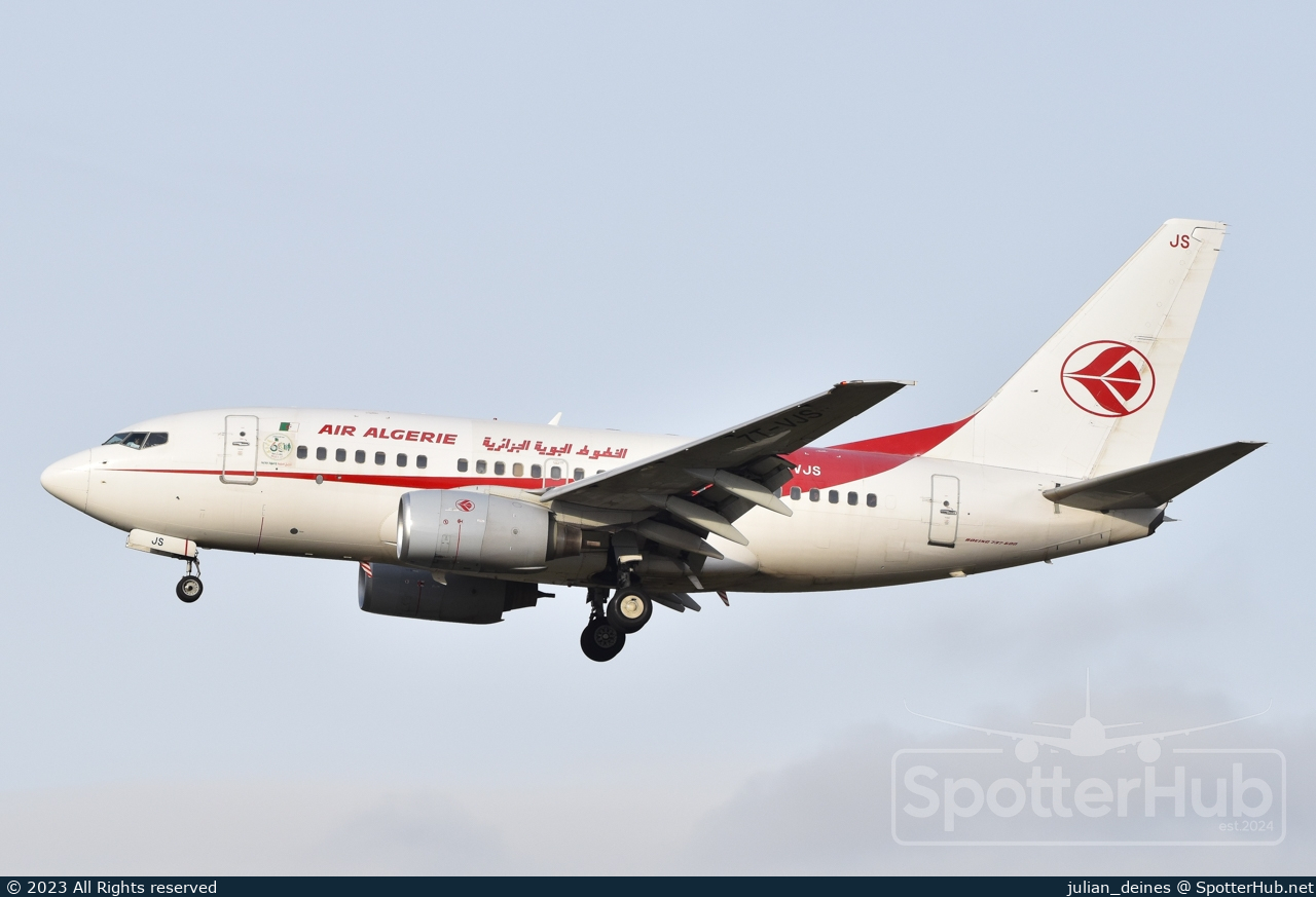 Photo of 7T-VJS - Boeing 737-6D6 operated by Air Algérie