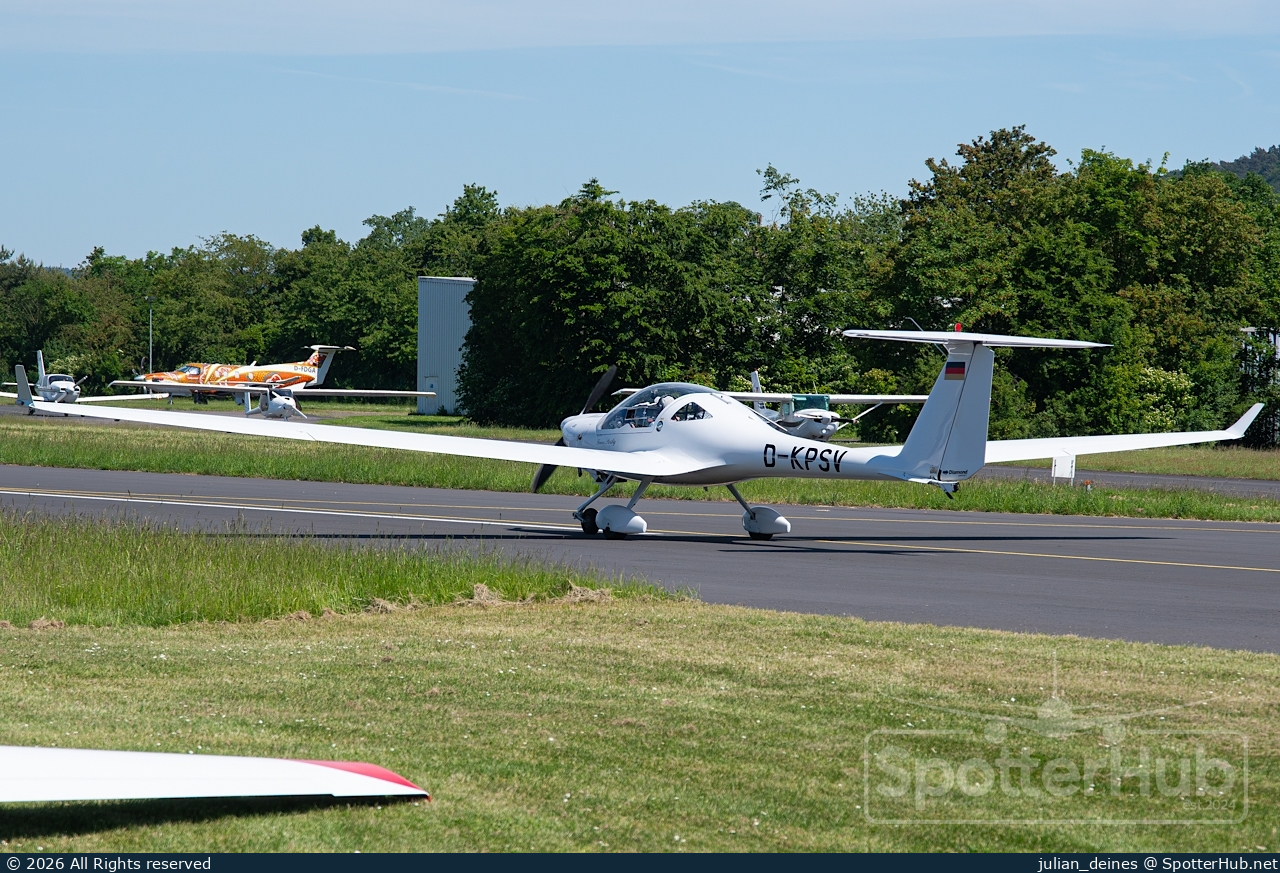 Photo of D-KPSV - Diamond HK36TTC Super Dimona operated by Private