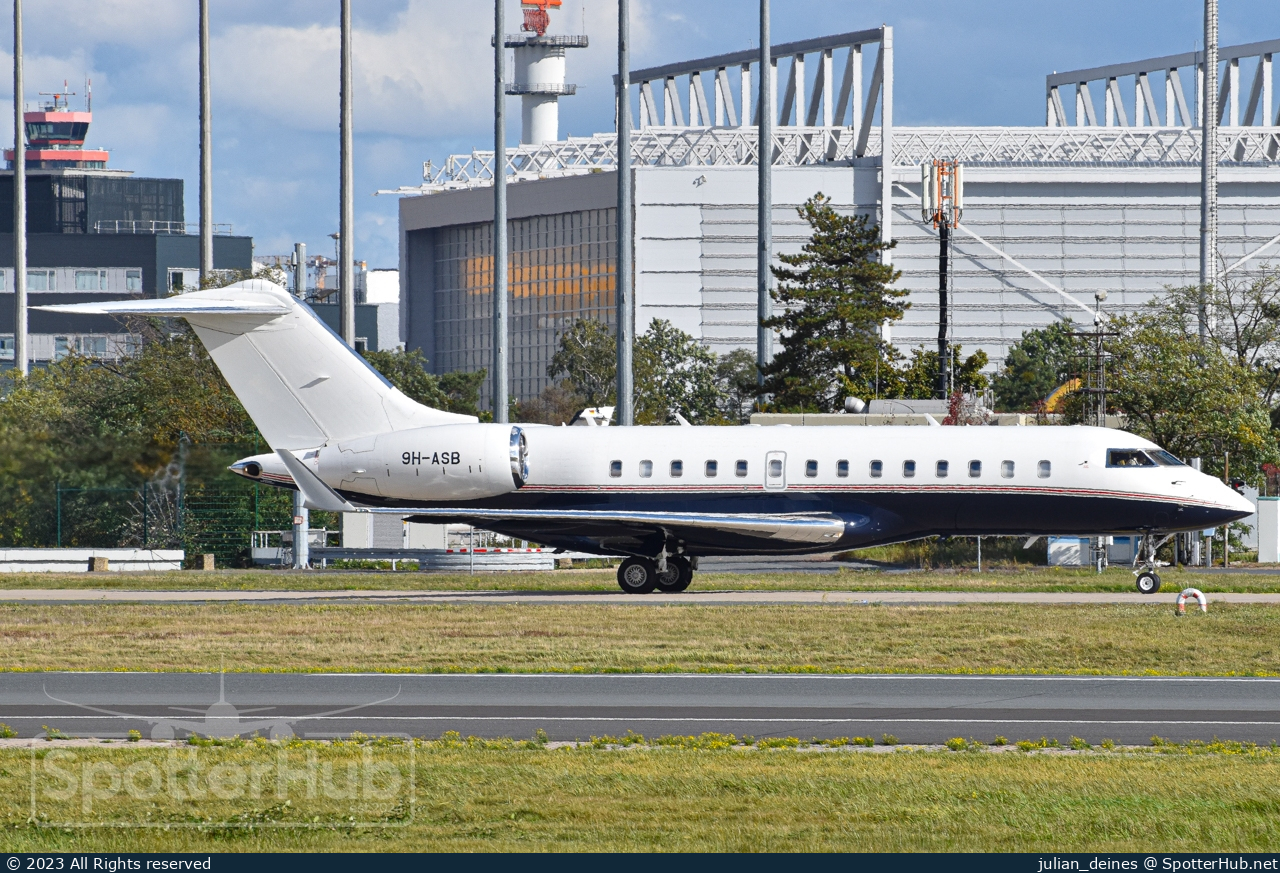 Photo of 9H-ASB - Bombardier Global 5000 operated by Hyperion Aviation