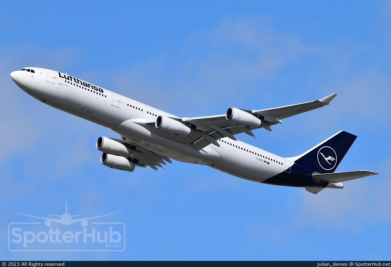 Photo of D-AIFE - Airbus A340-313 operated by Lufthansa