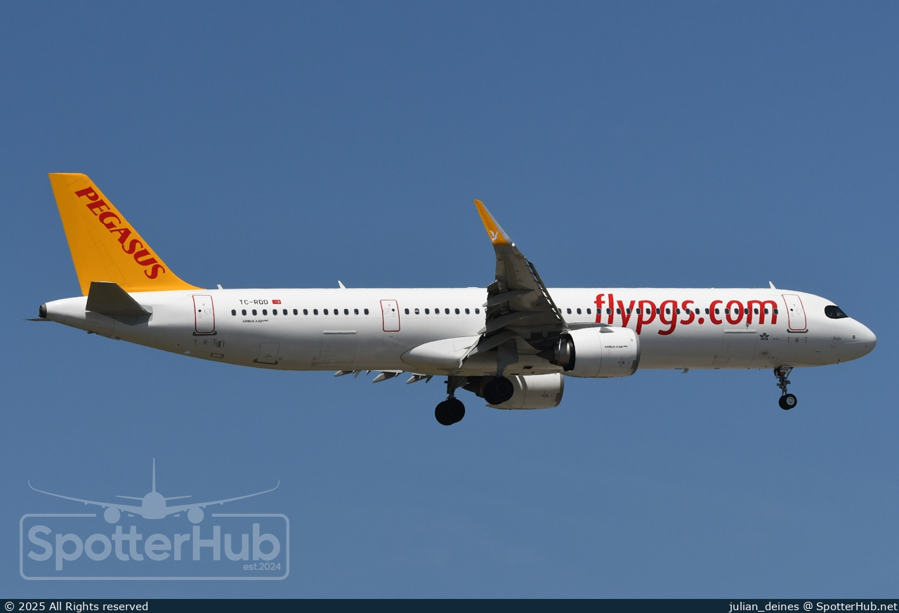 Photo of TC-RDD - Airbus A321-251NX operated by Pegasus Airlines