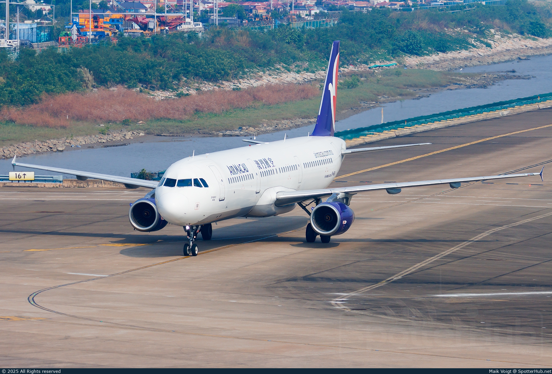 Photo of B-MBA - Airbus A321-231 operated by Air Macau